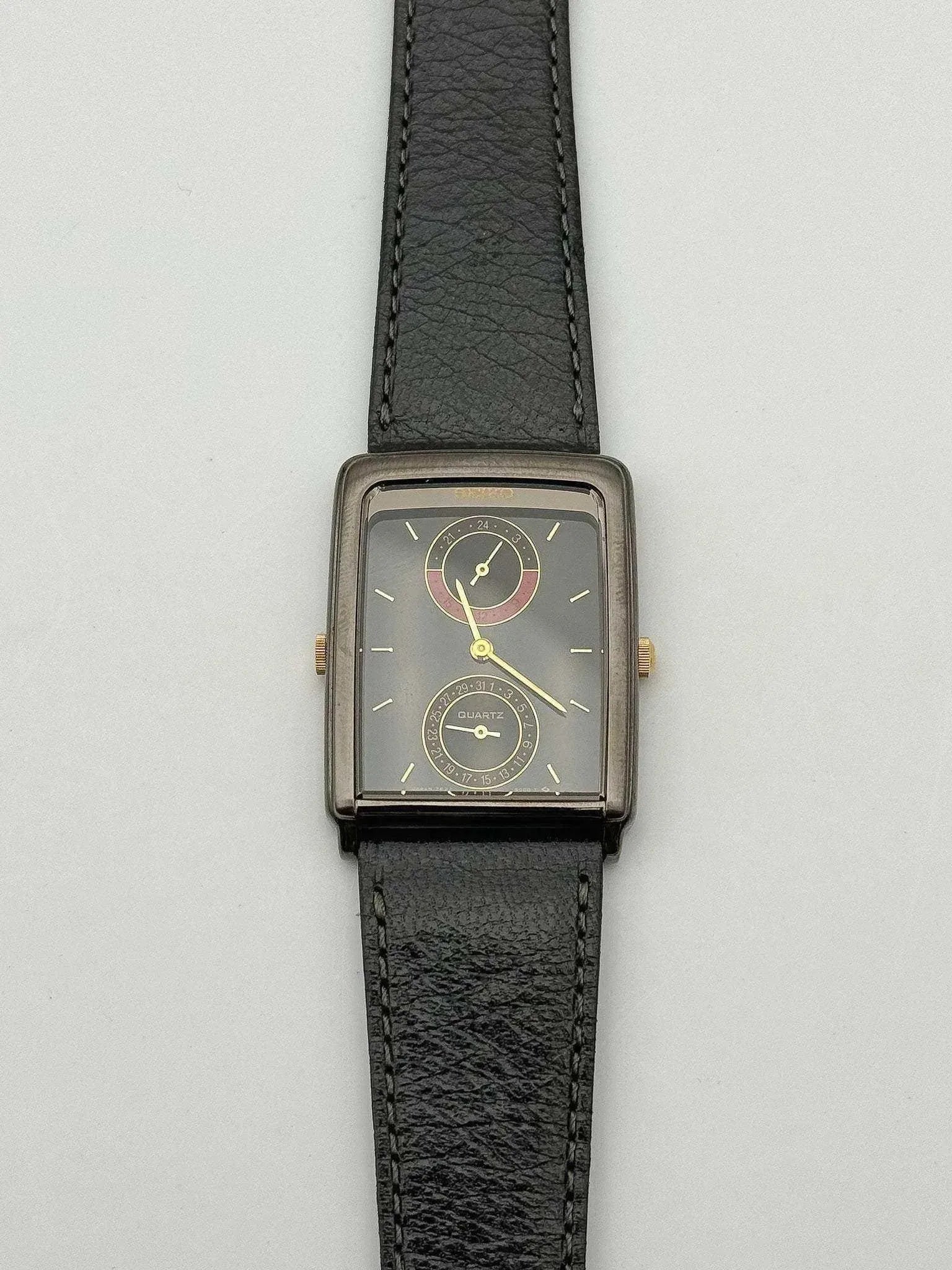 Seiko - GMT Dual Time Full Black NOS - 1976 - Atelier Victor - Vintage  Shop