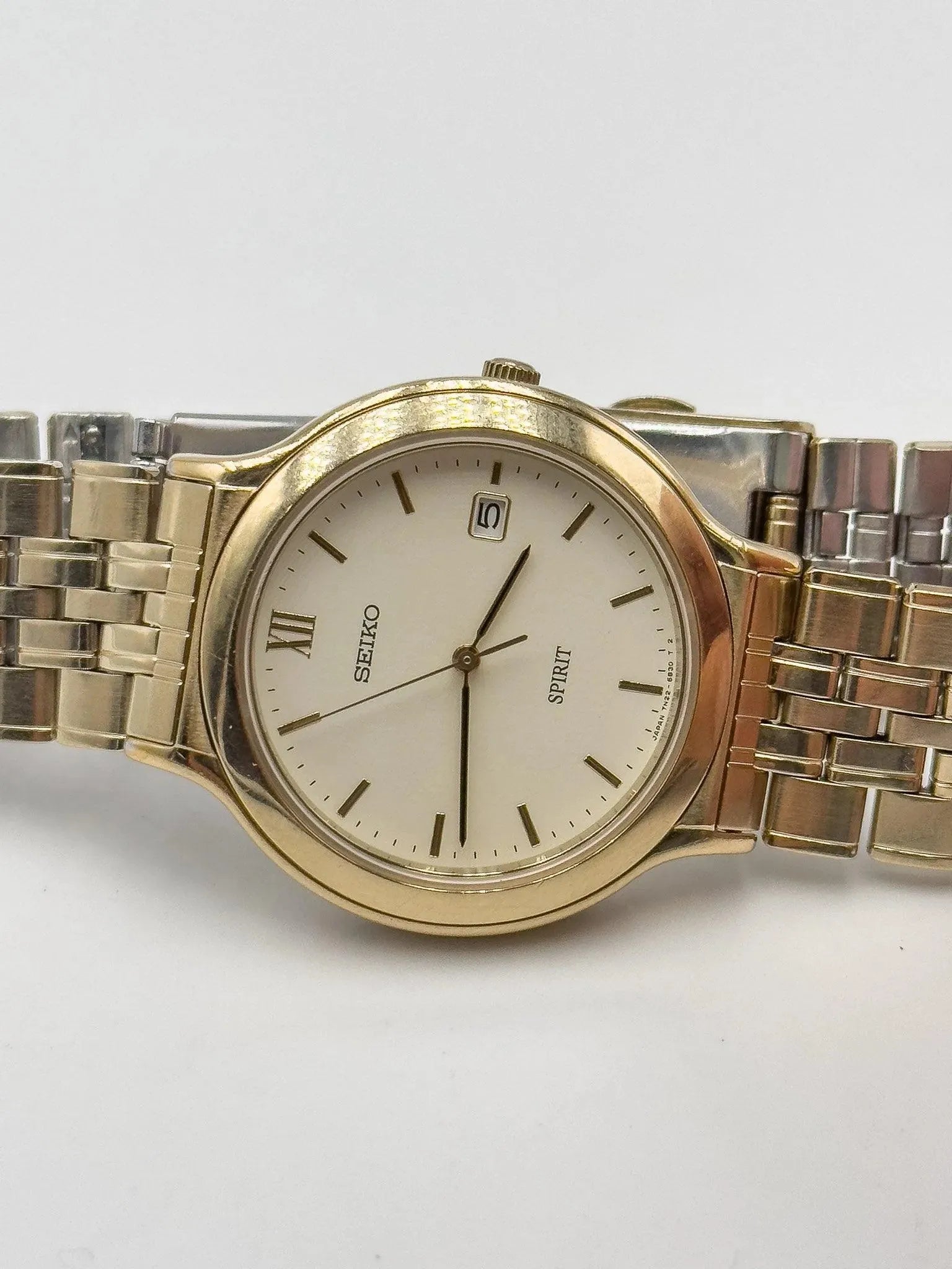 Seiko - Gold Dress Watch - 1995 - Atelier Victor Paris - Vintage Watch Shop Dubai