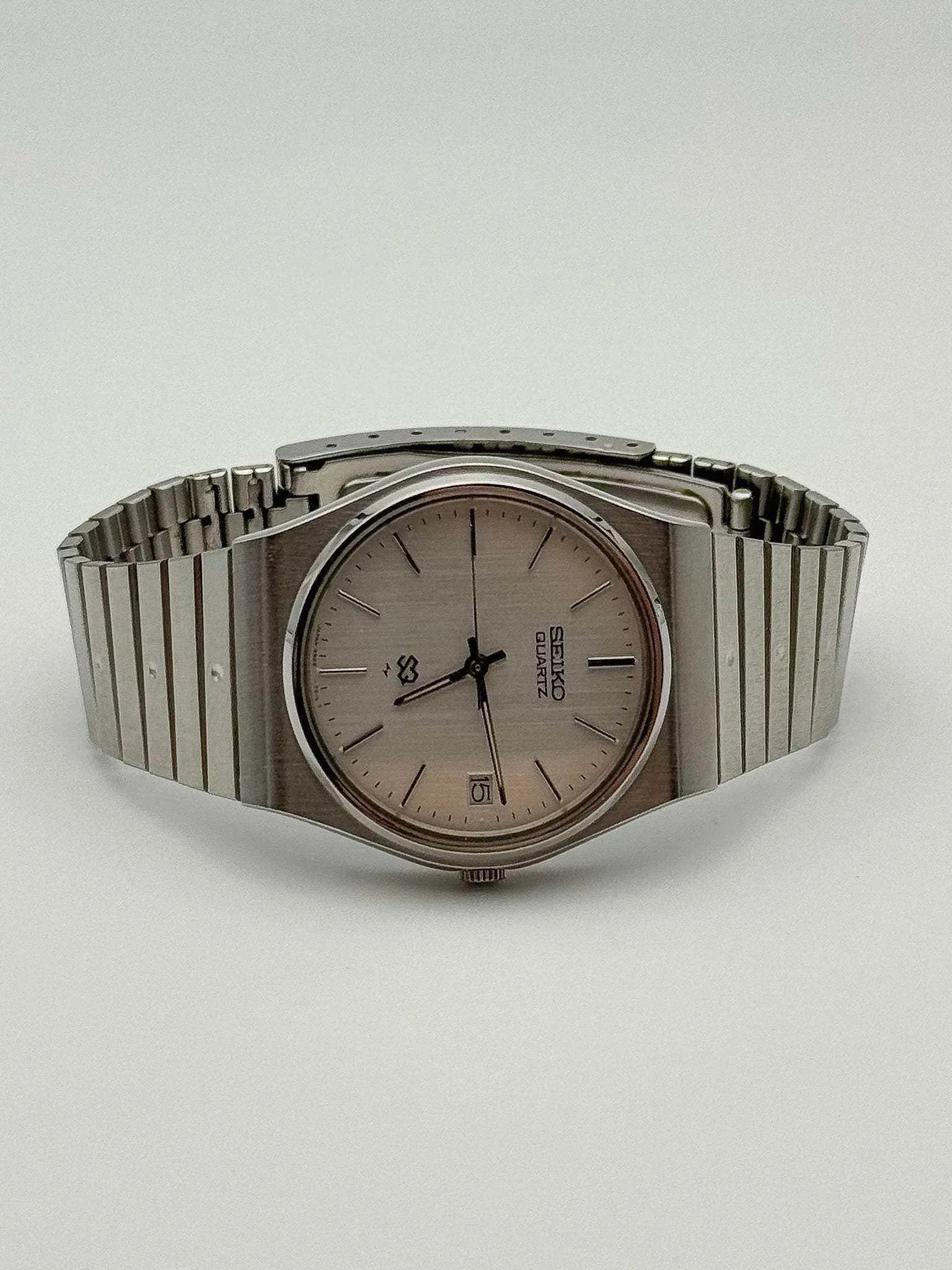 Seiko - Kanji Full Steel Mini Circle Date - 1984 - Atelier Victor Paris - Vintage Watch Shop Dubai