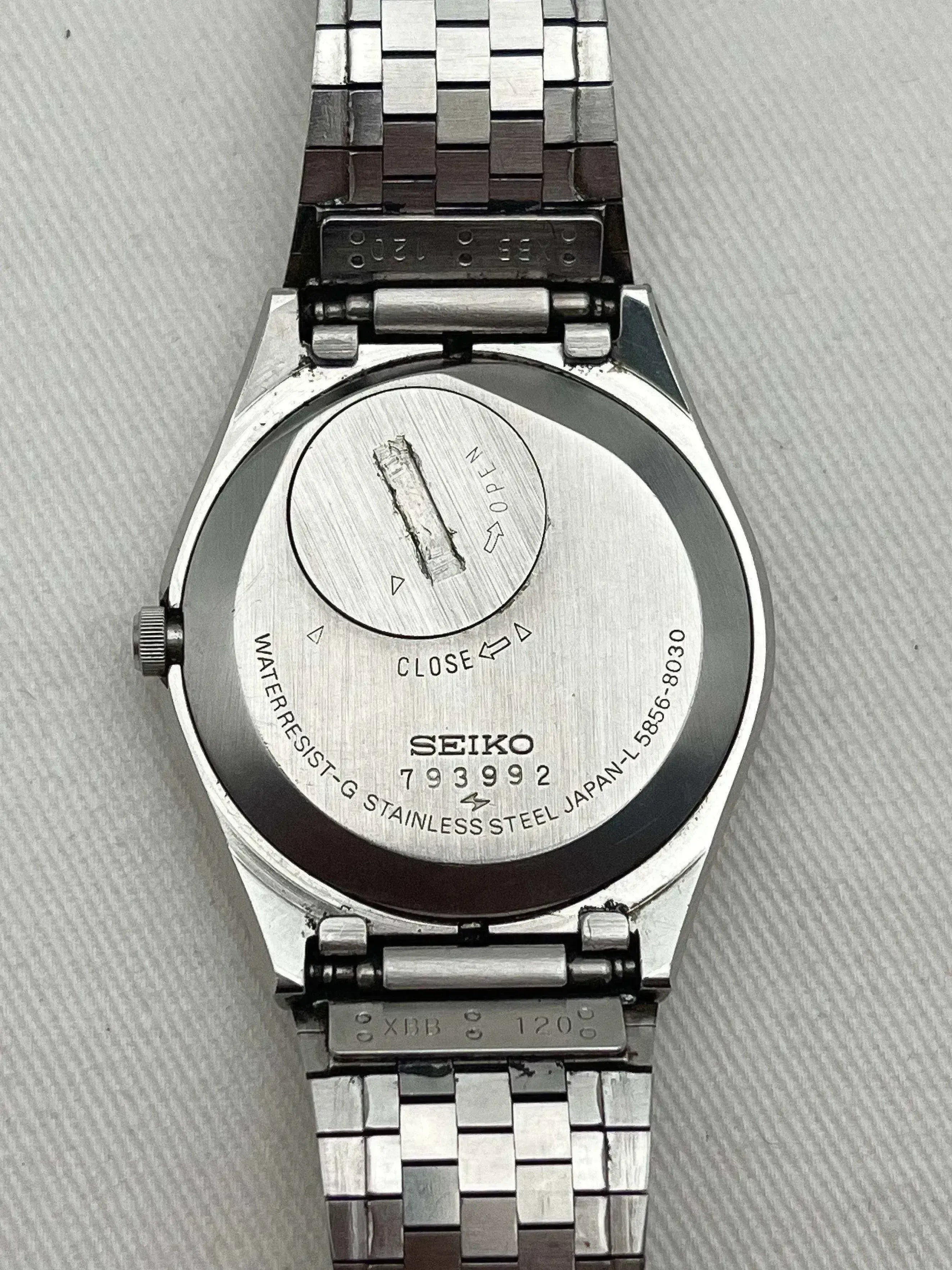 SEIKO KING QUARTZ 昭和 ヴィンテージ 腕時計 ジャンク Vintage Seiko King Quartz White Textured Dial Japan Made Men's