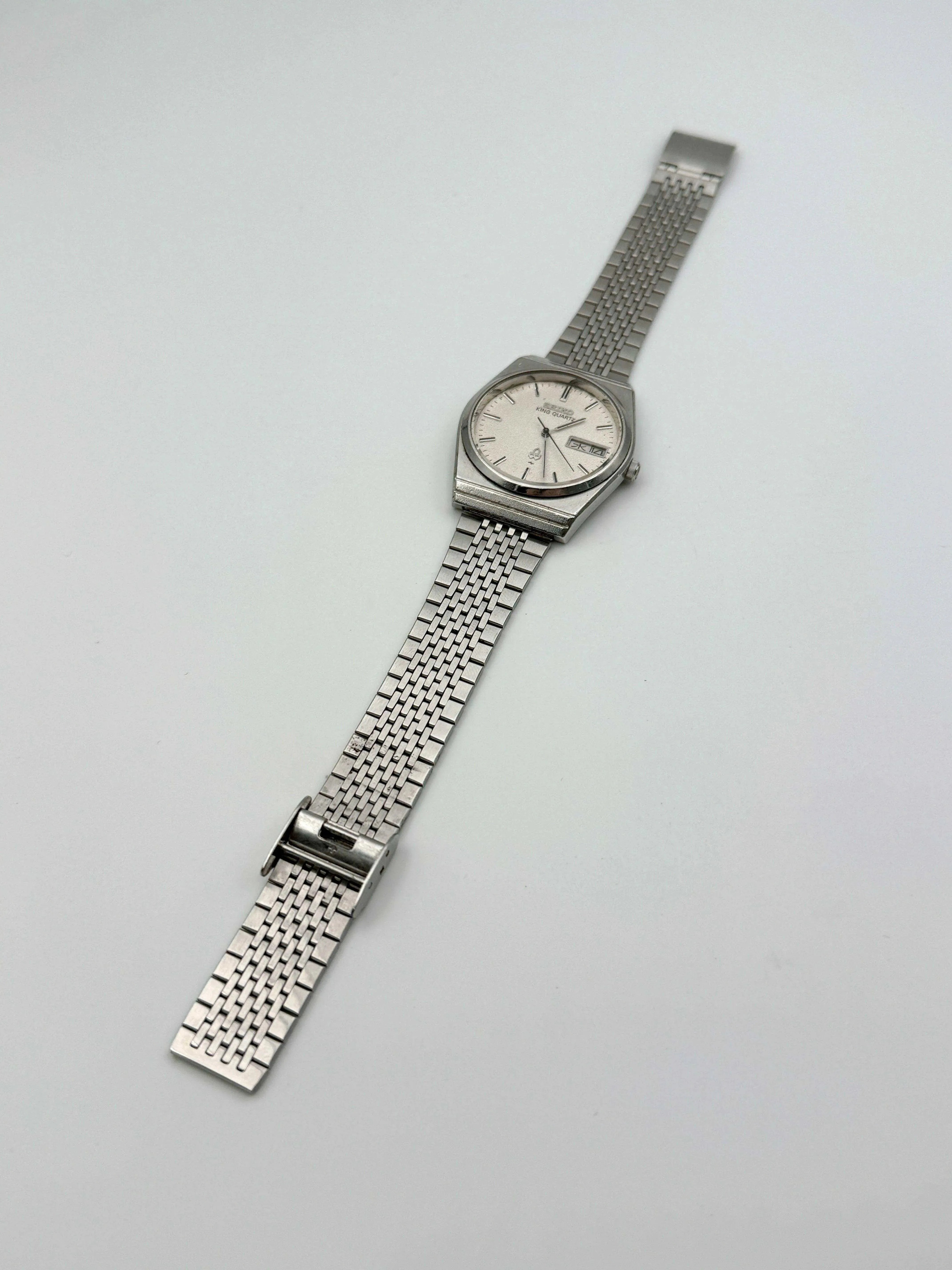Seiko - King Quartz Moon Dial Kanji - 1978 - Atelier Victor Paris - Vintage Watch Shop Dubai