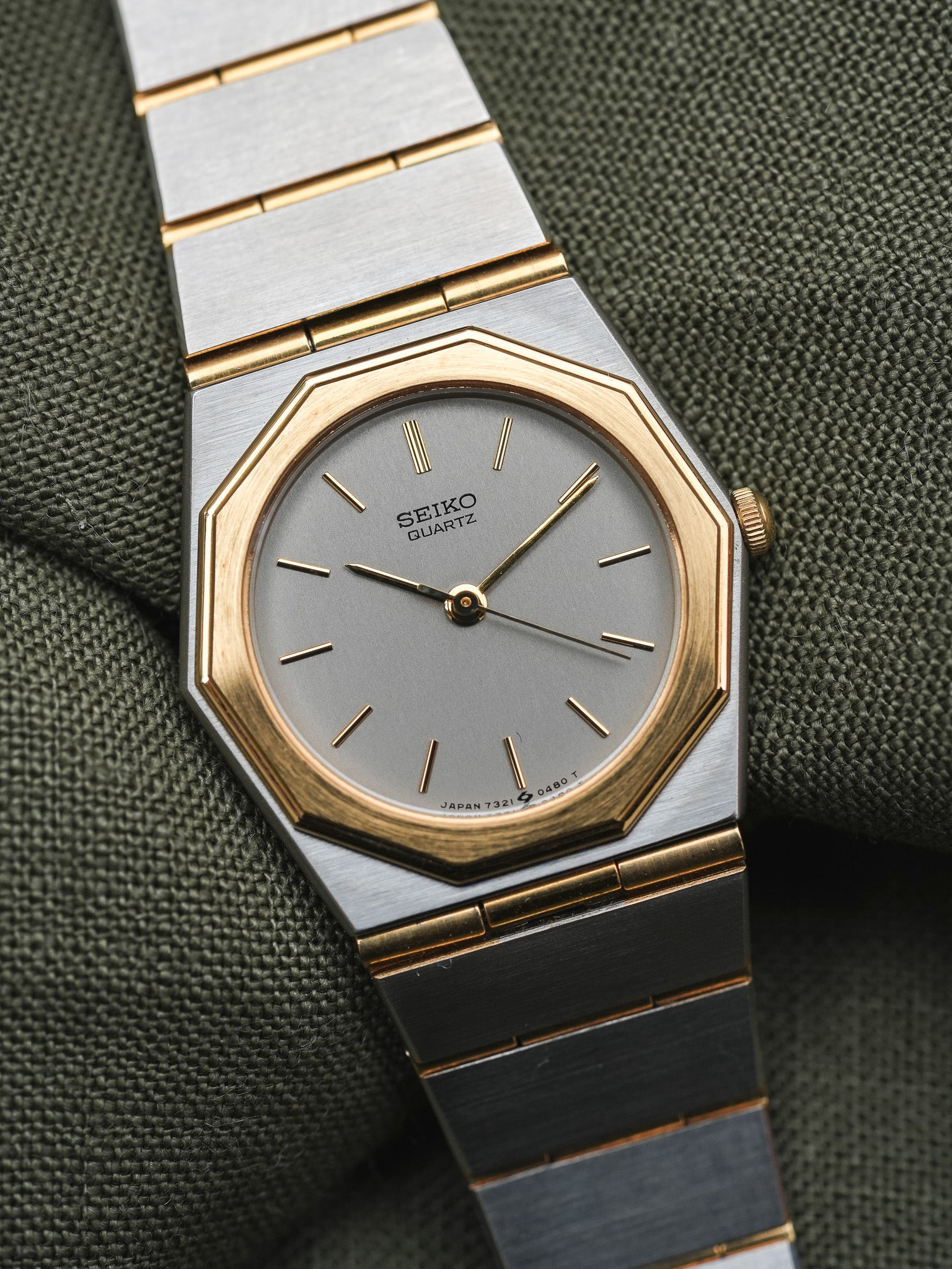 Seiko - Mini Acier Or Cadran Acier - NOS - 1984 - Atelier Victor Paris - Vintage Watch Shop Dubai