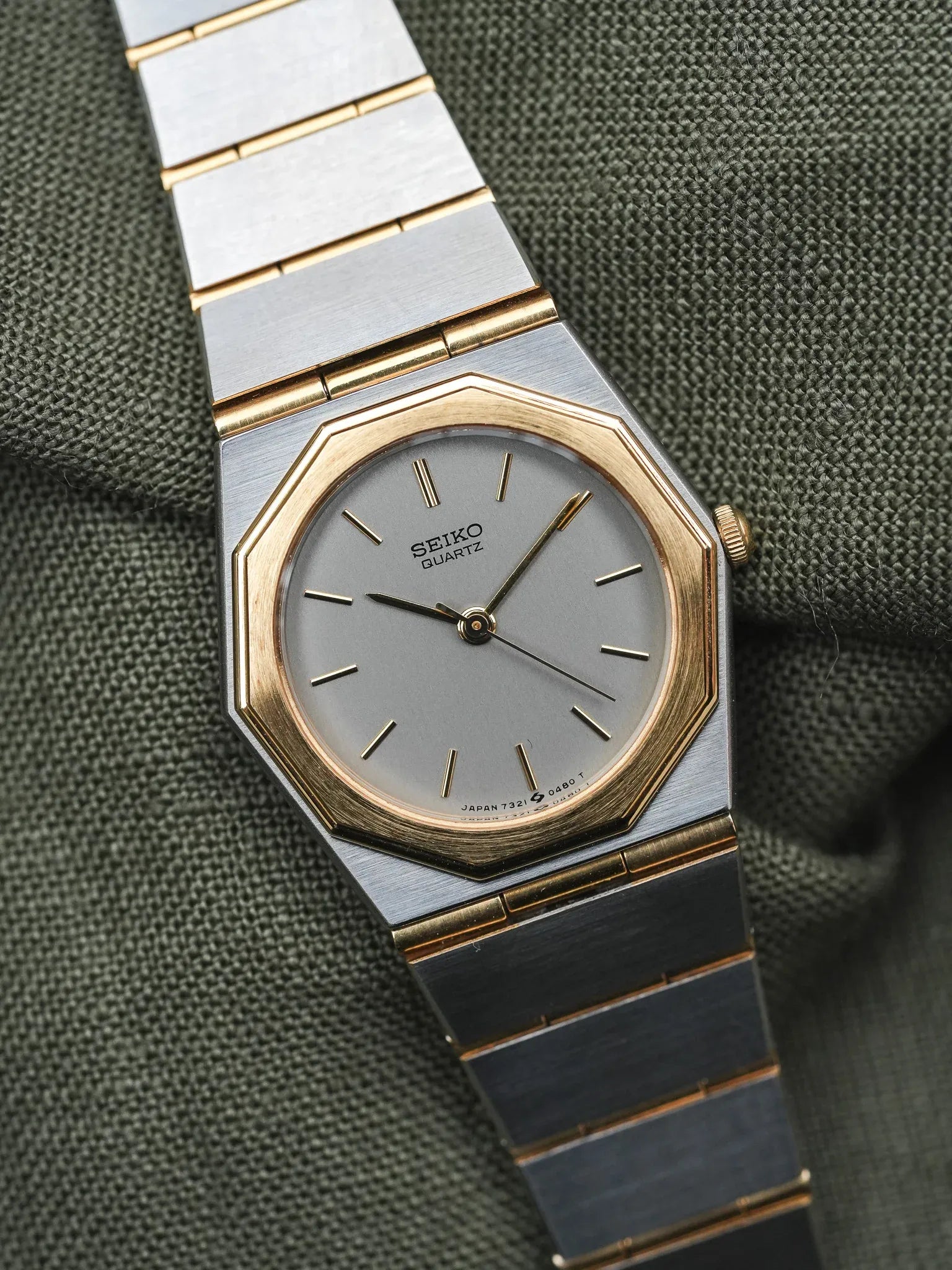 Seiko - Mini Acier Or Cadran Acier - NOS - 1984 - Atelier Victor - Vintage  Shop