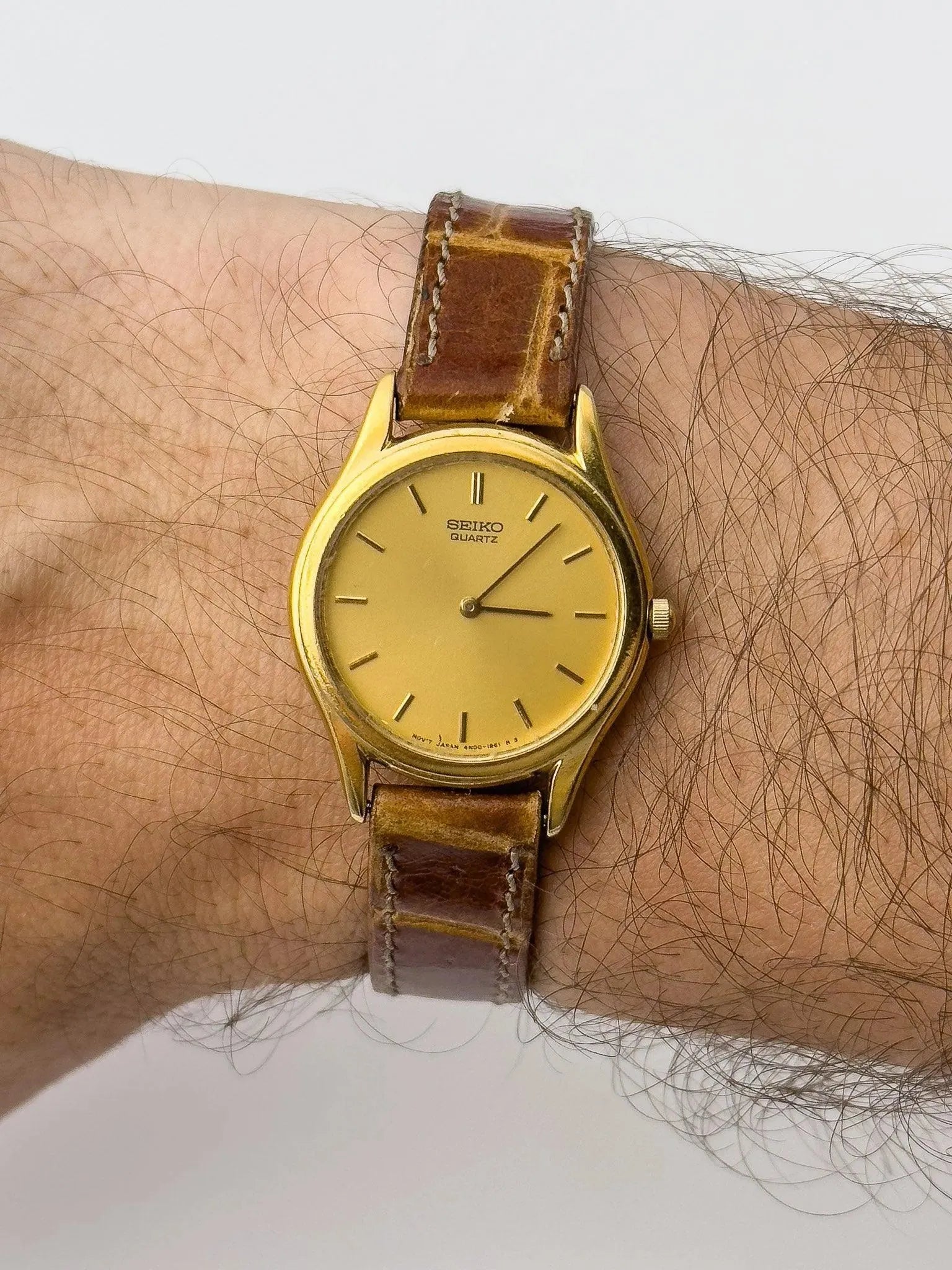 Seiko - Mini Gold Dress Watch - 1972 - Atelier Victor Paris - Vintage Watch Shop Dubai