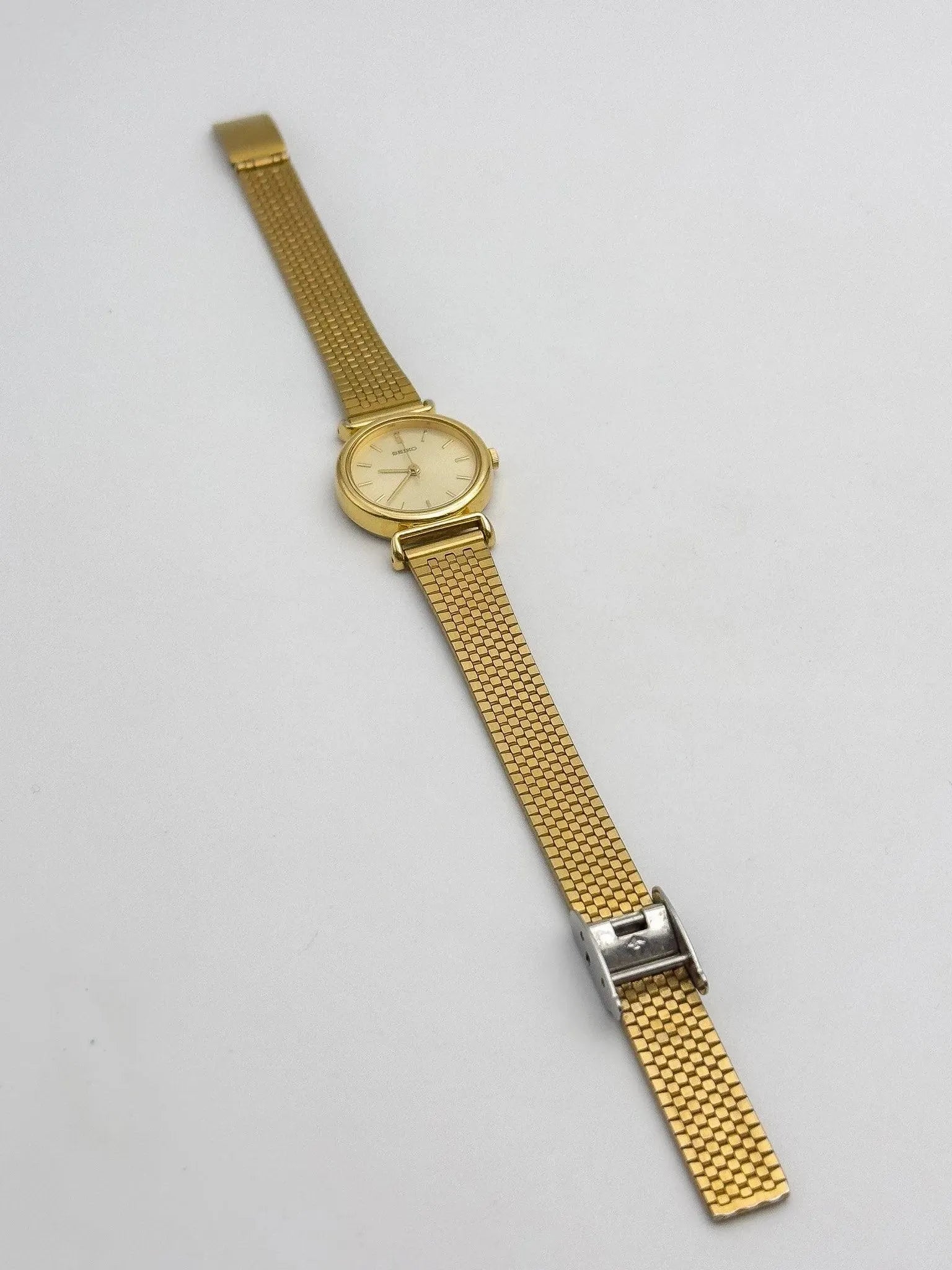 Seiko - Mini Gold Lady - 2000s - Atelier Victor Paris - Vintage Watch Shop Dubai