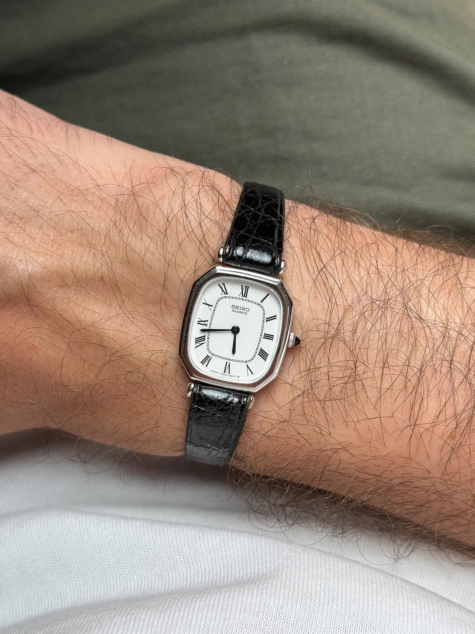 Seiko - Mini Tank Octogonale Acier Blanc Romain - NOS - 1984 - Atelier Victor - Vintage  Shop