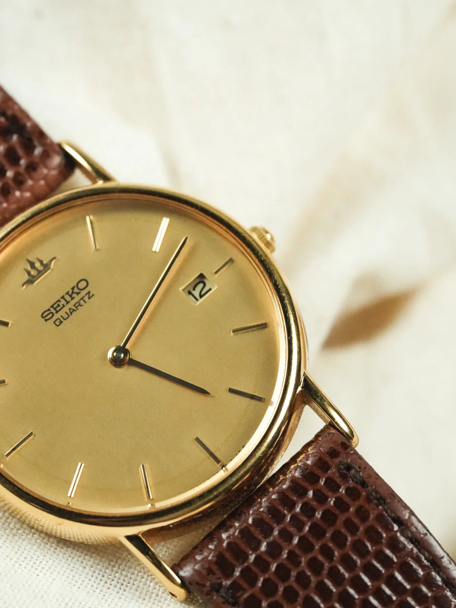 Seiko - Montre habillée Ronde Or Date - 1991 - Atelier Victor - Vintage  Shop