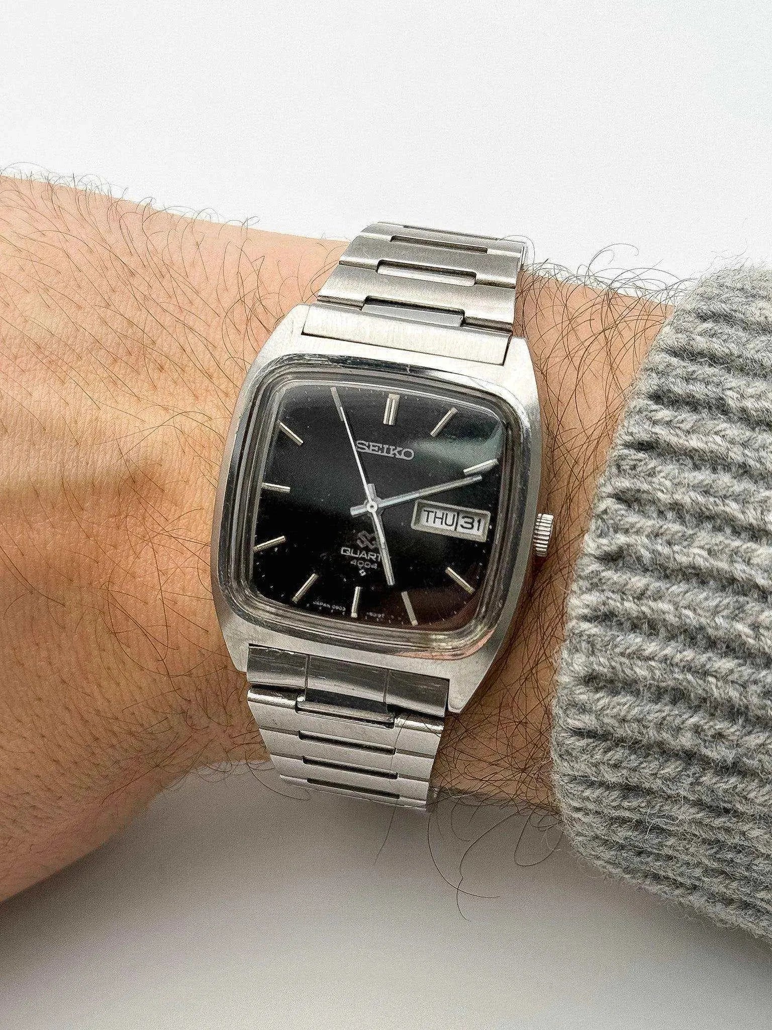 Seiko - Oversize Cadran TV noir - 1976 - Atelier Victor Paris - Vintage Watch Shop Dubai
