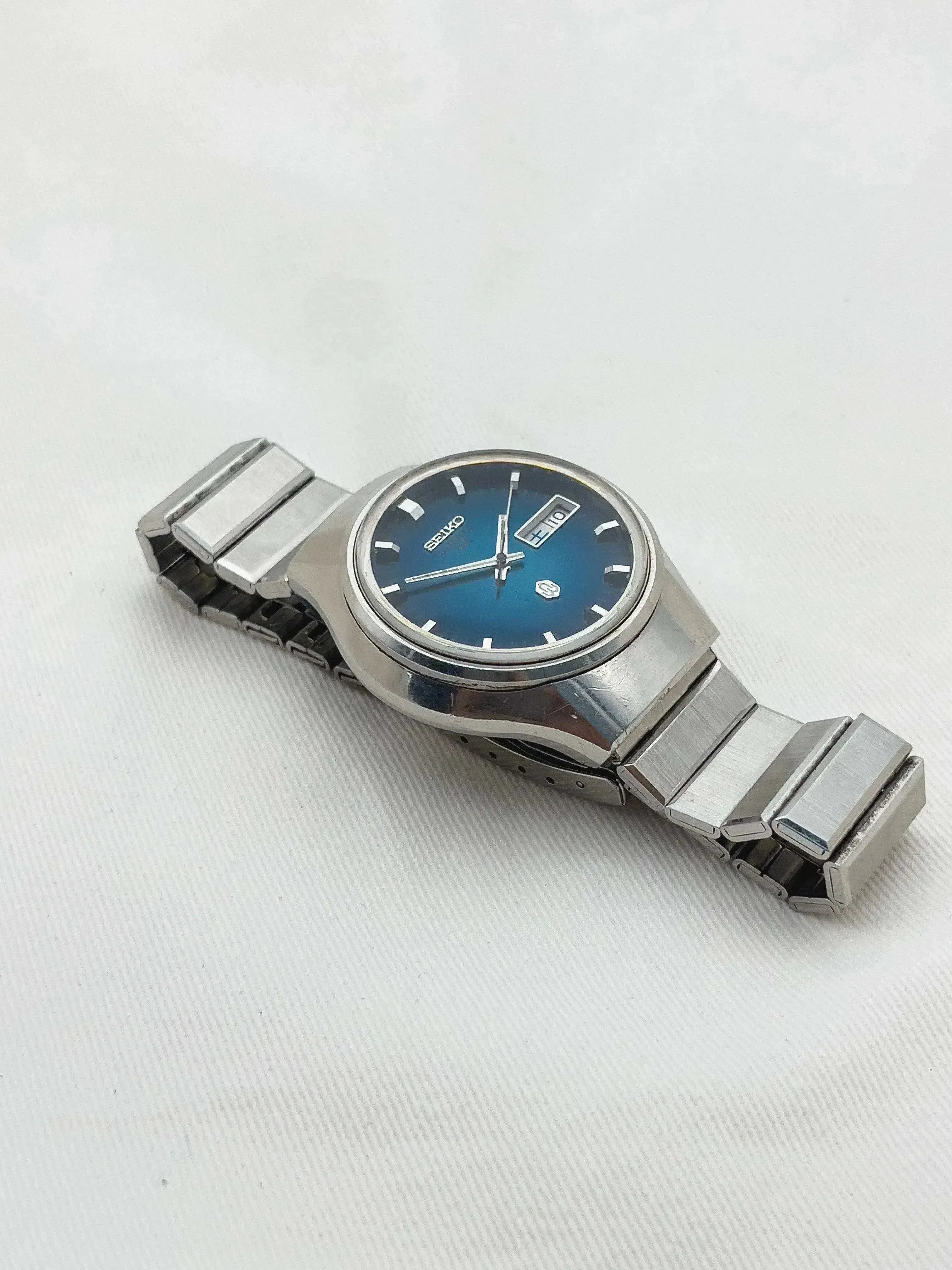 Seiko - QR Blue Dial - 1973 - Atelier Victor