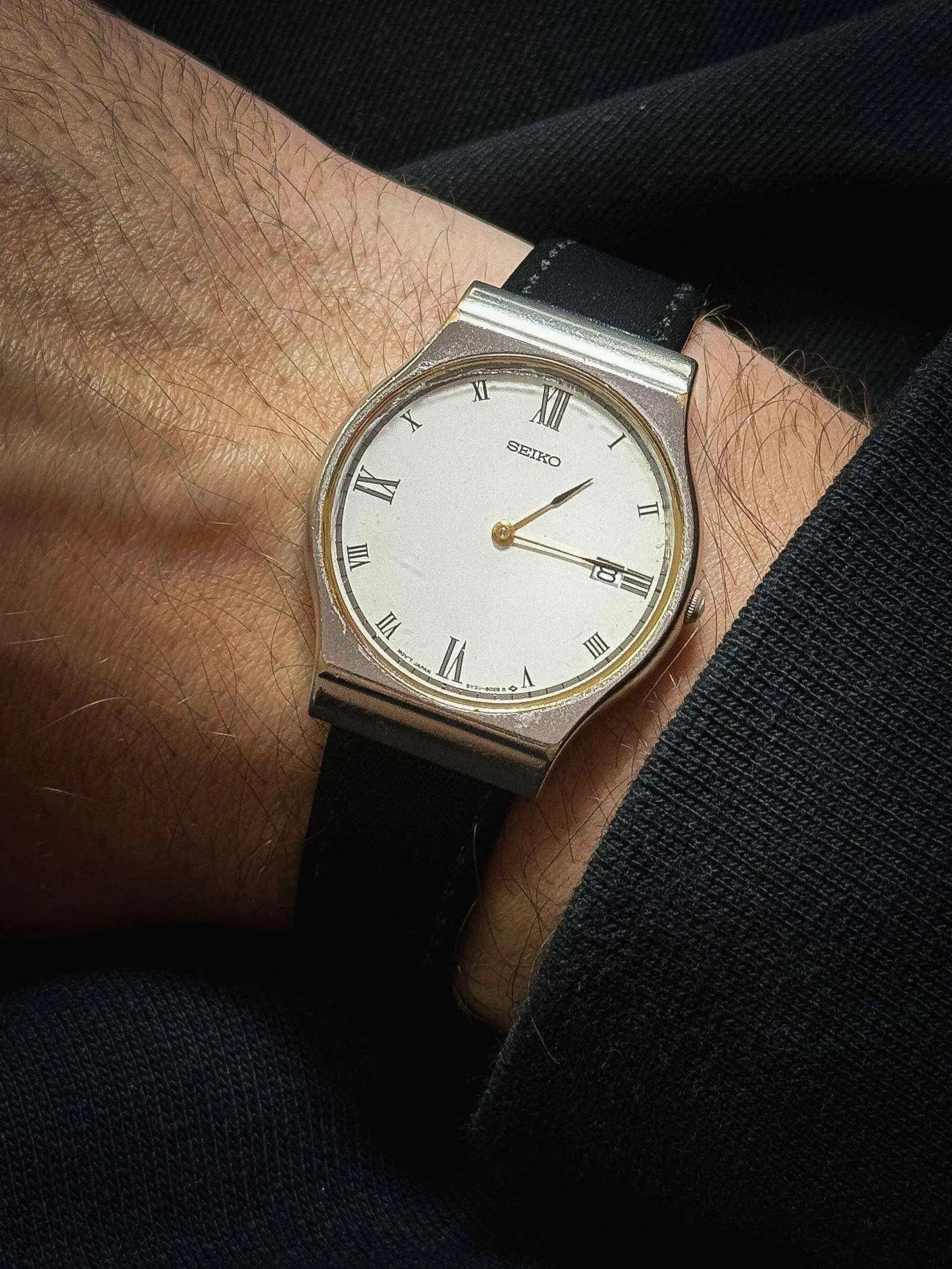 Seiko - Roman Index Date - 1990 - Atelier Victor Paris - Vintage Watch Shop Dubai