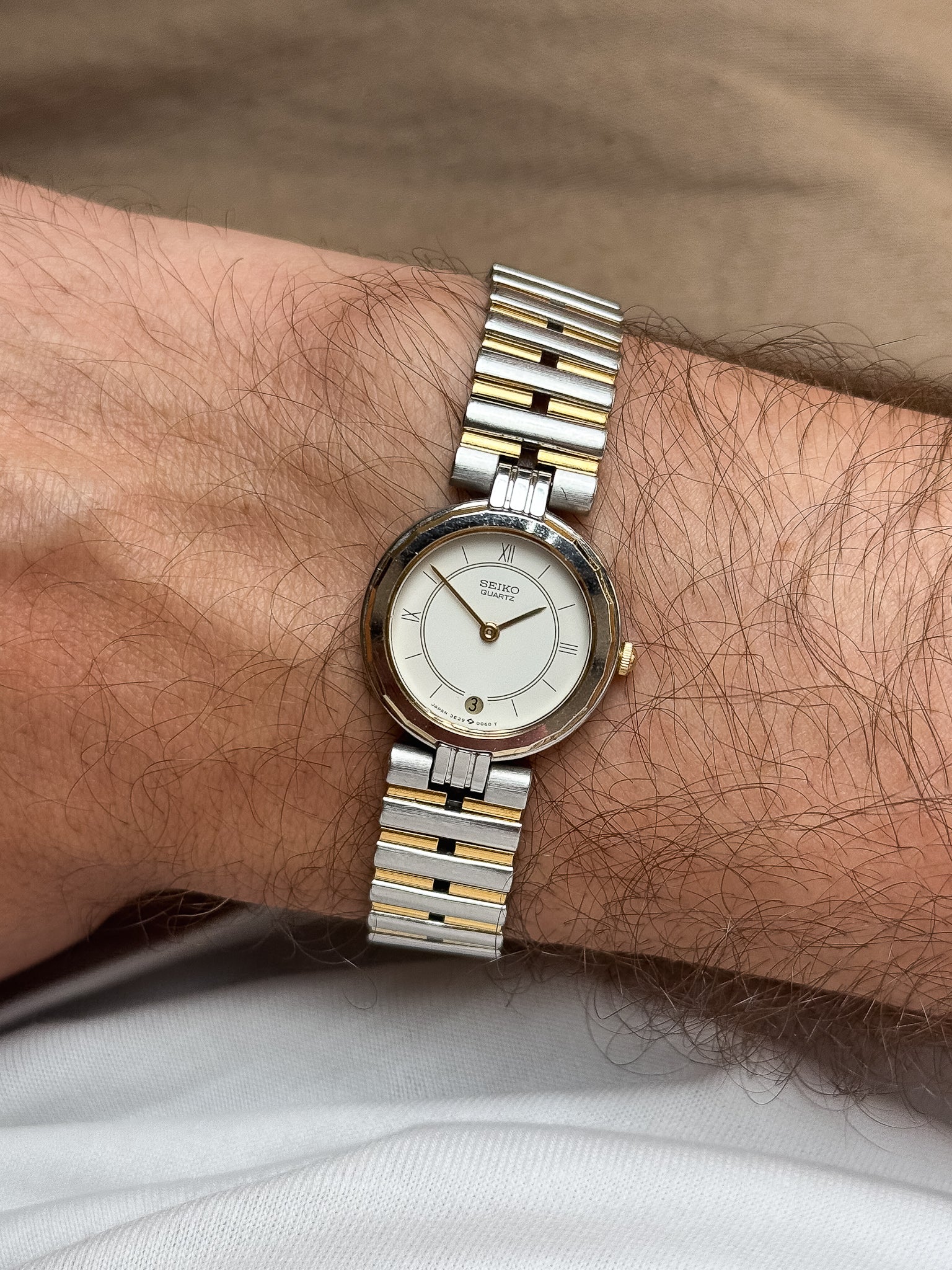 Seiko - Ronde Maille Perforée Acier Or - 1986 - Atelier Victor - Vintage  Shop