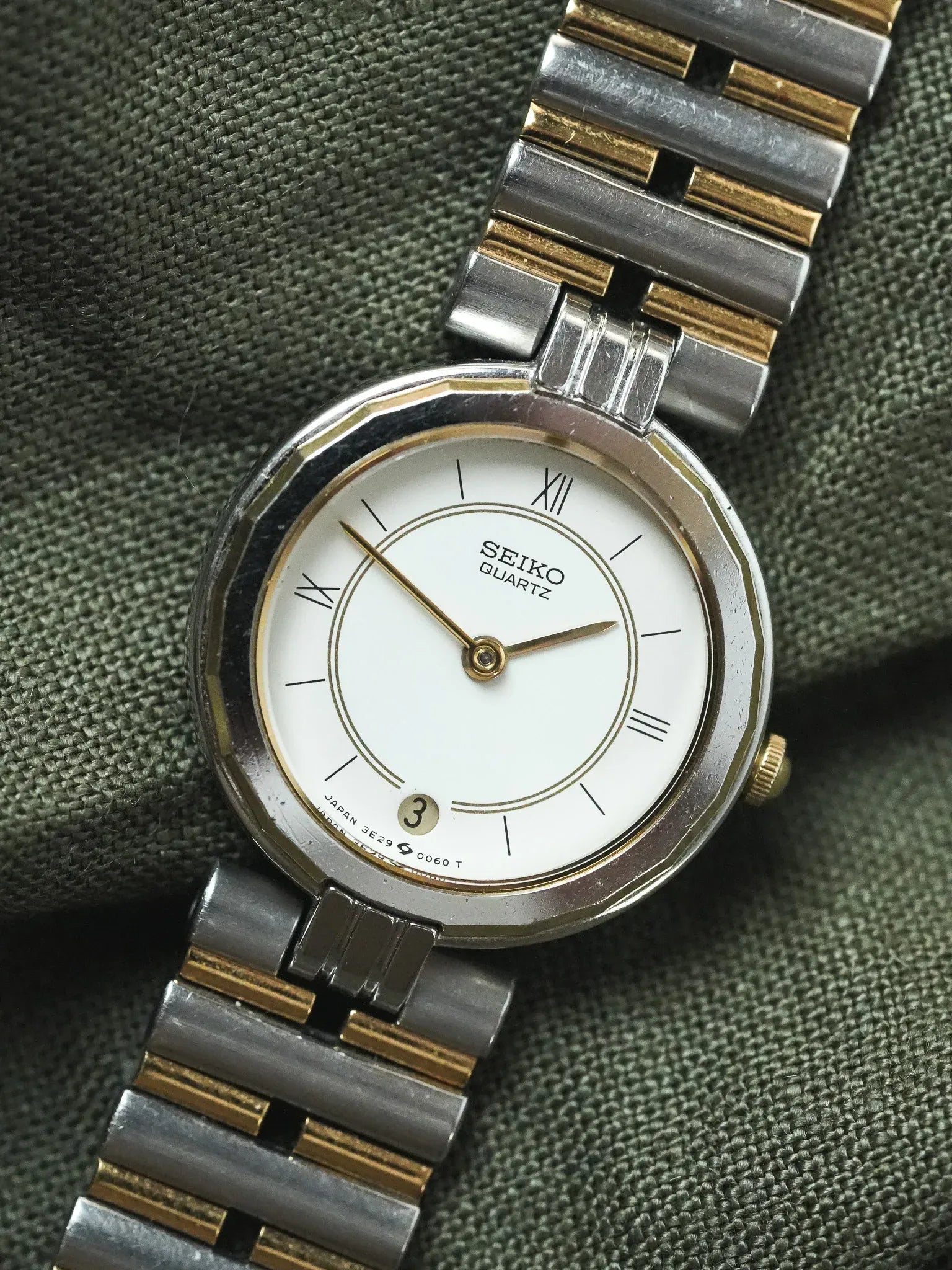 Seiko - Ronde Maille Perforée Acier Or - 1986 - Atelier Victor - Vintage  Shop