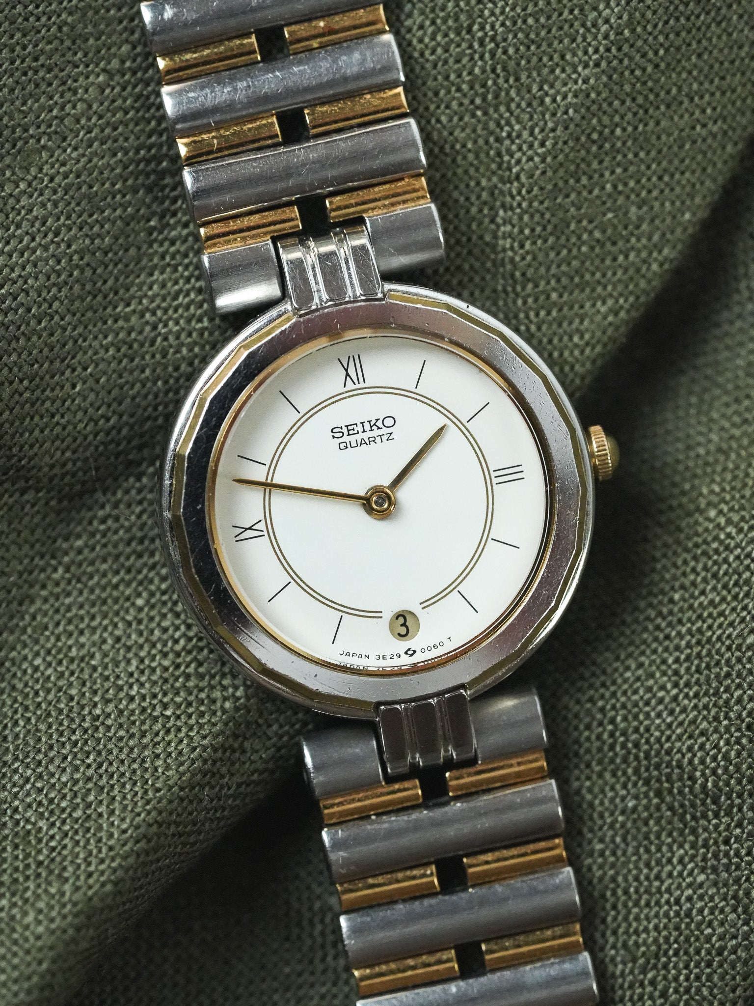 Seiko - Ronde Maille Perforée Acier Or - 1986 - Atelier Victor - Vintage  Shop