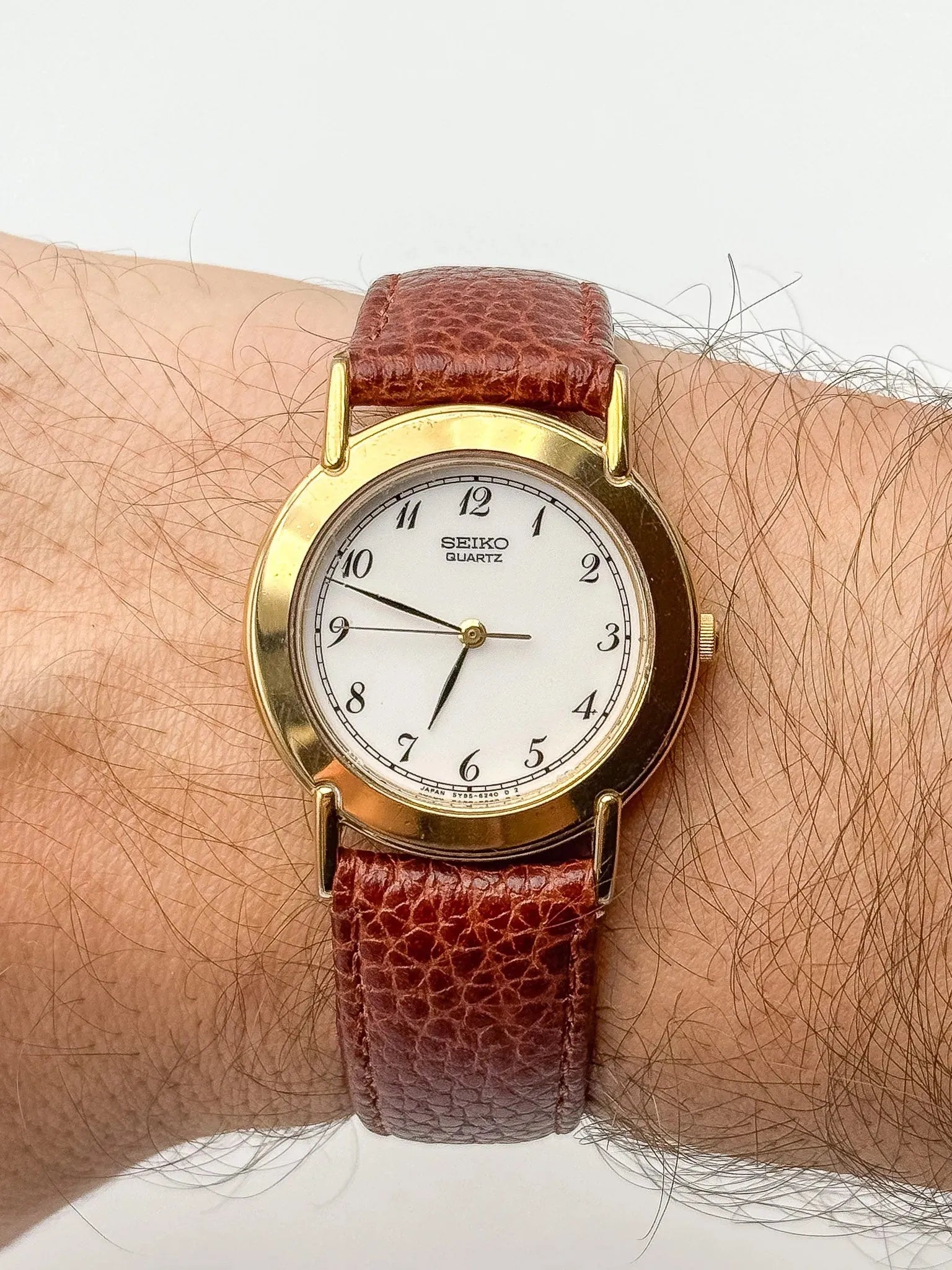 Seiko - Ronde Or Épais - 1991 - Atelier Victor Paris - Vintage Watch Shop Dubai