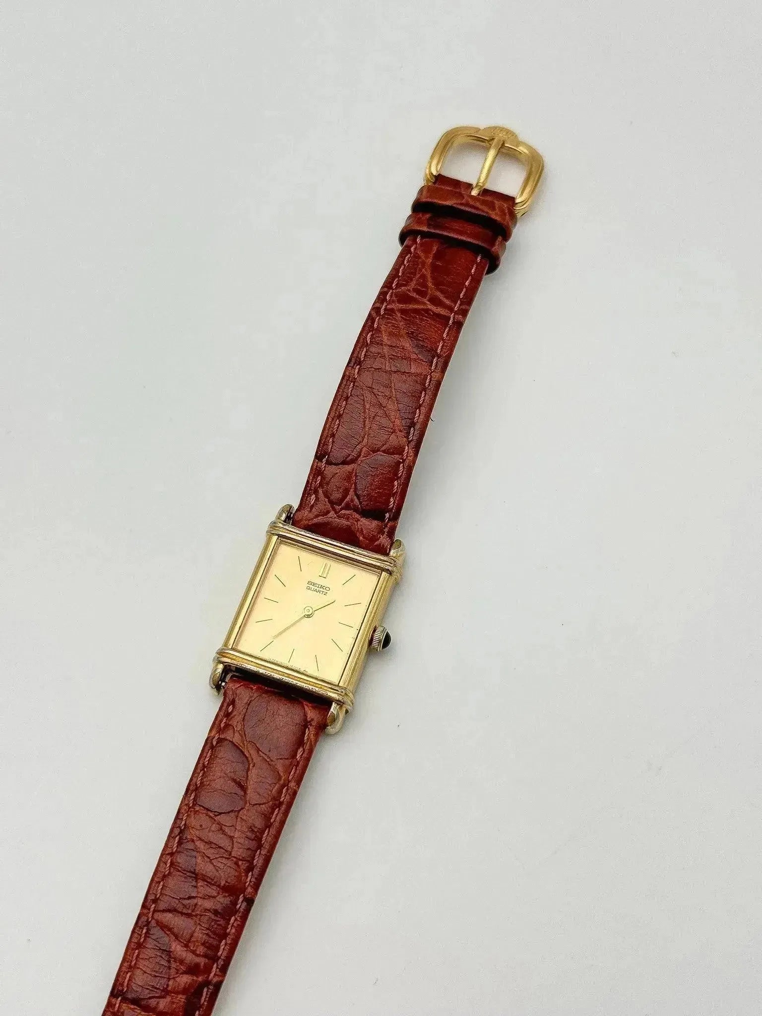 Seiko - Special Tank Gold Cabochon - 1969 - Atelier Victor Paris - Vintage Watch Shop Dubai