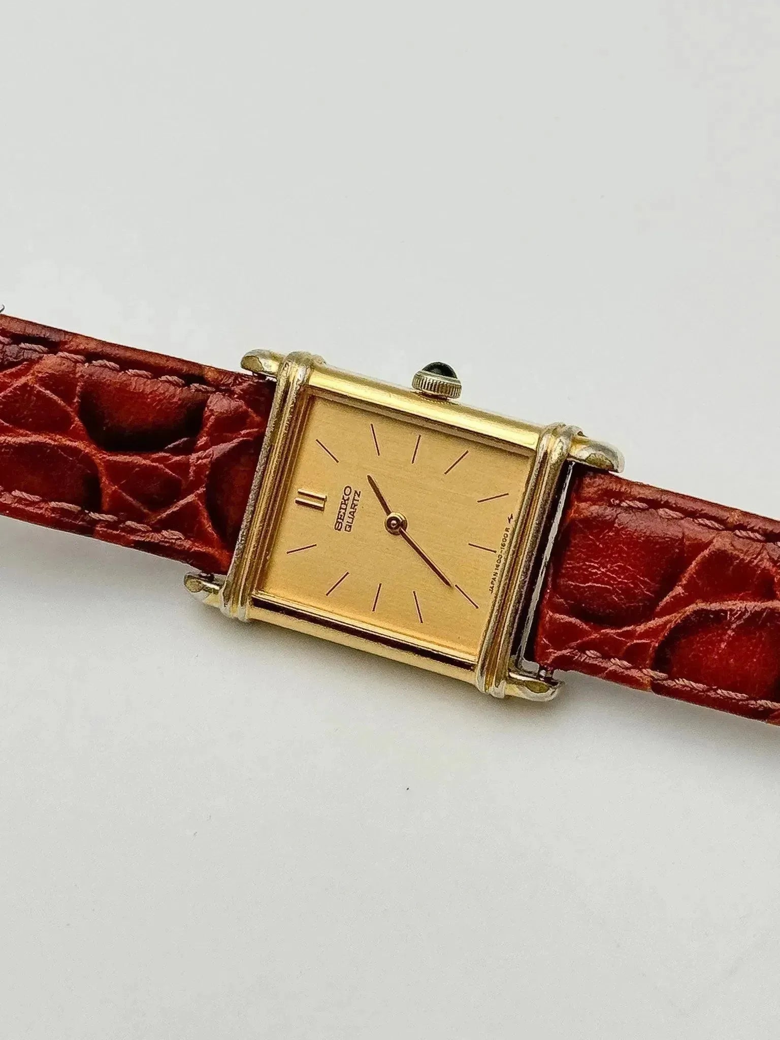 Seiko - Special Tank Gold Cabochon - 1969 - Atelier Victor - Vintage  Shop
