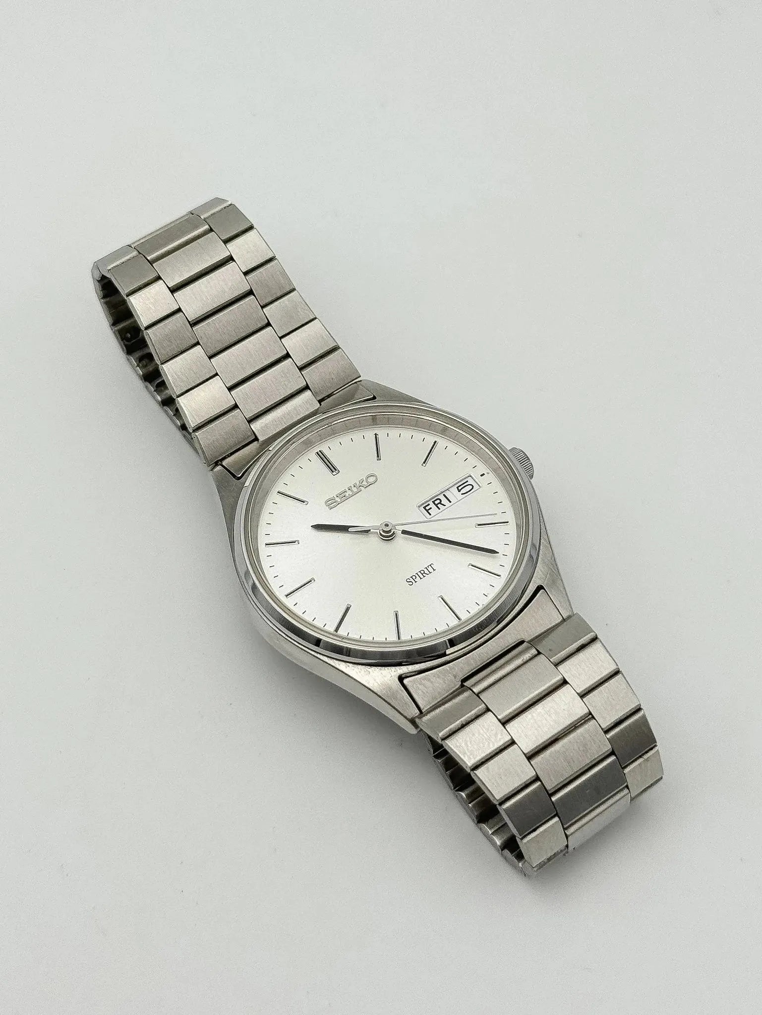 Seiko - Spirit Acier Daydate Cadran Argent Index Noir - 1994 - Atelier Victor Paris - Vintage Watch Shop Dubai