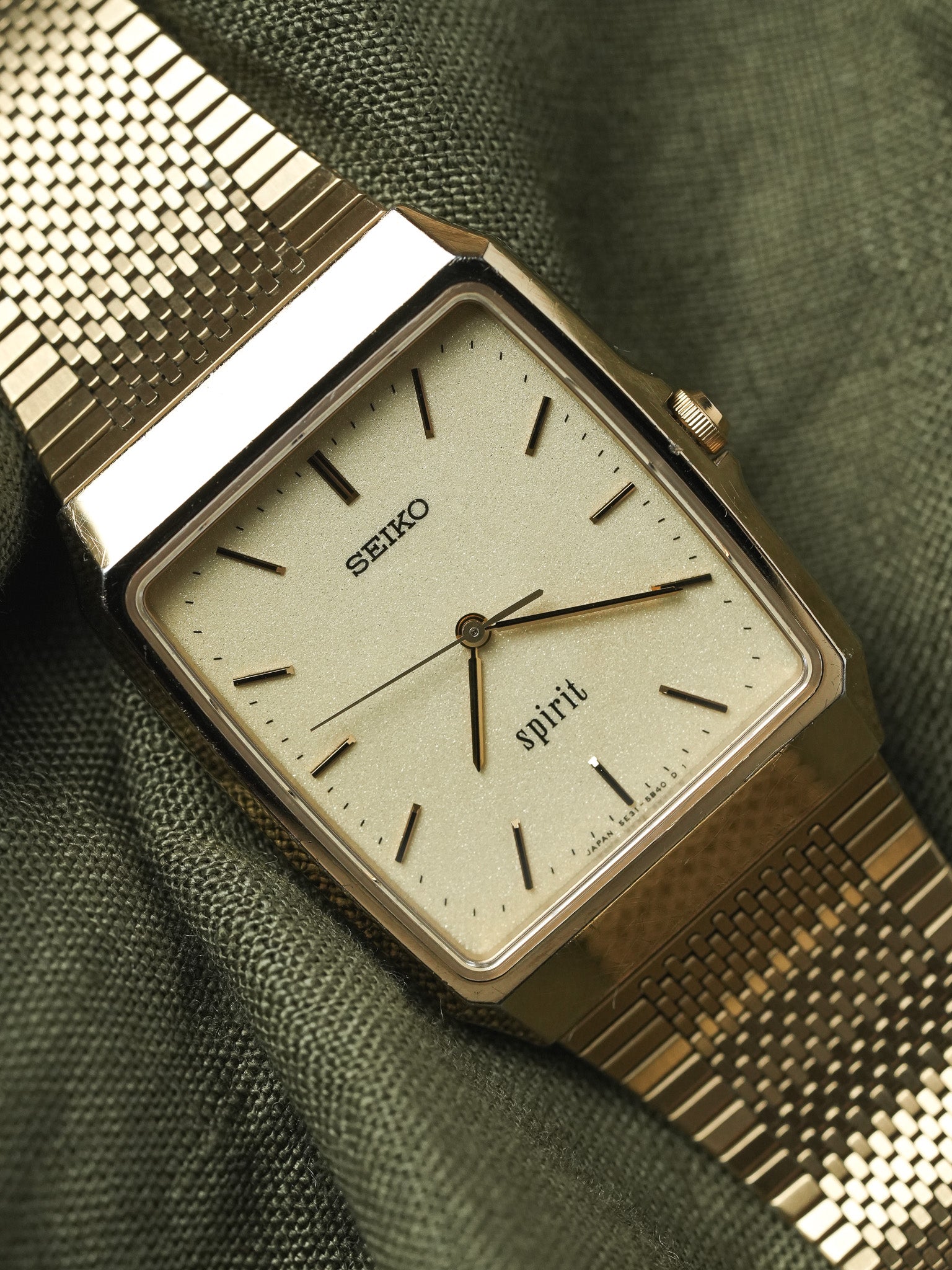 Seiko - Spirit Dust plaqué or bracelet intégré - 1993 - Atelier Victor - Vintage  Shop