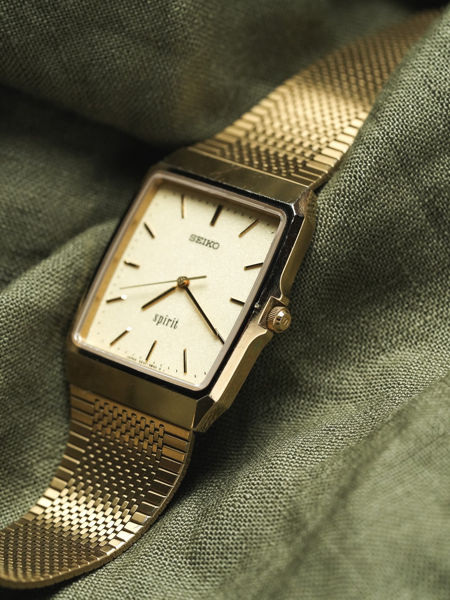 Seiko - Spirit Dust plaqué or bracelet intégré - 1993 - Atelier Victor - Vintage  Shop