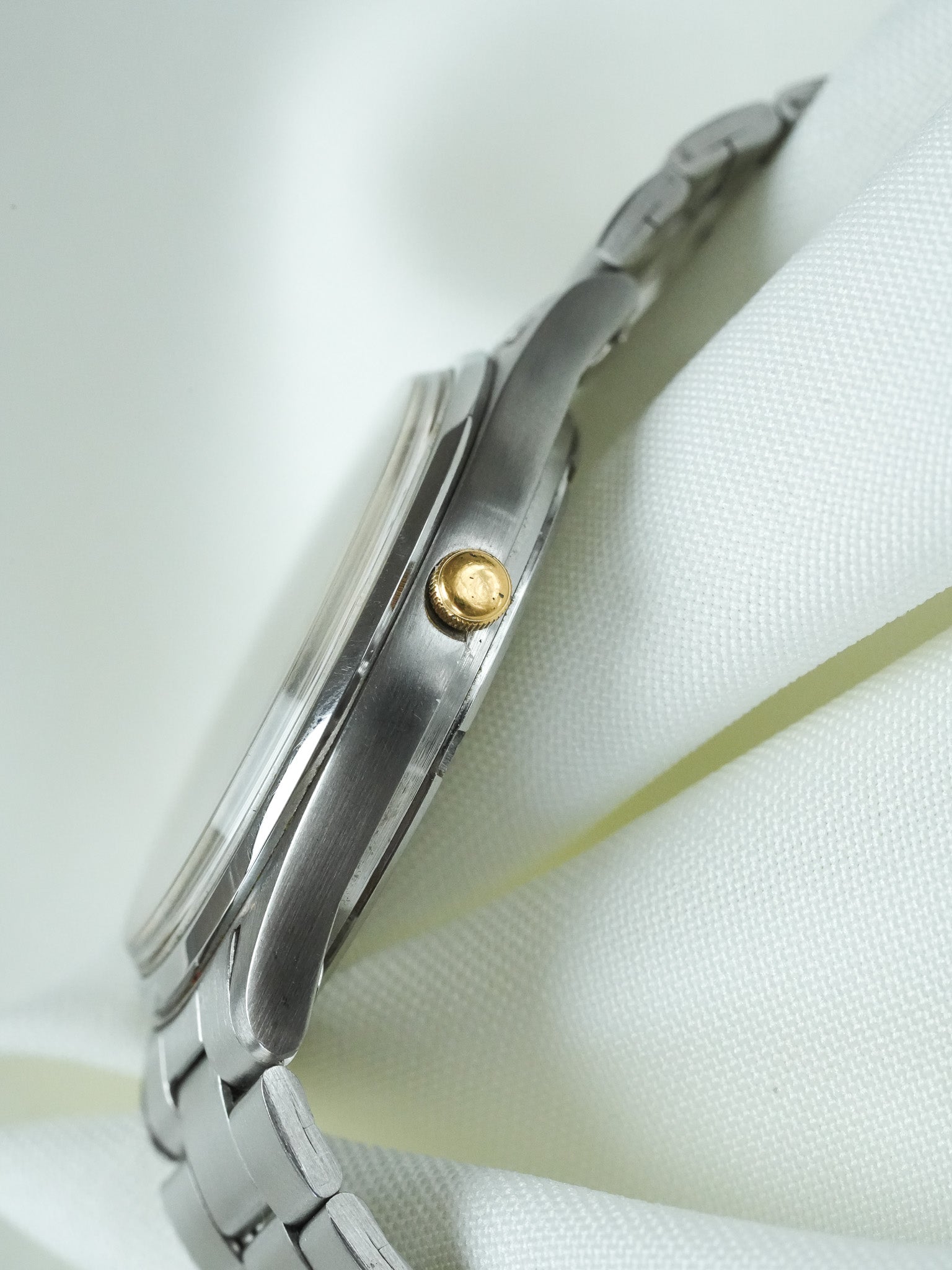 Seiko - SQ Redondo Acero Oro números arábigos fecha - 1988 