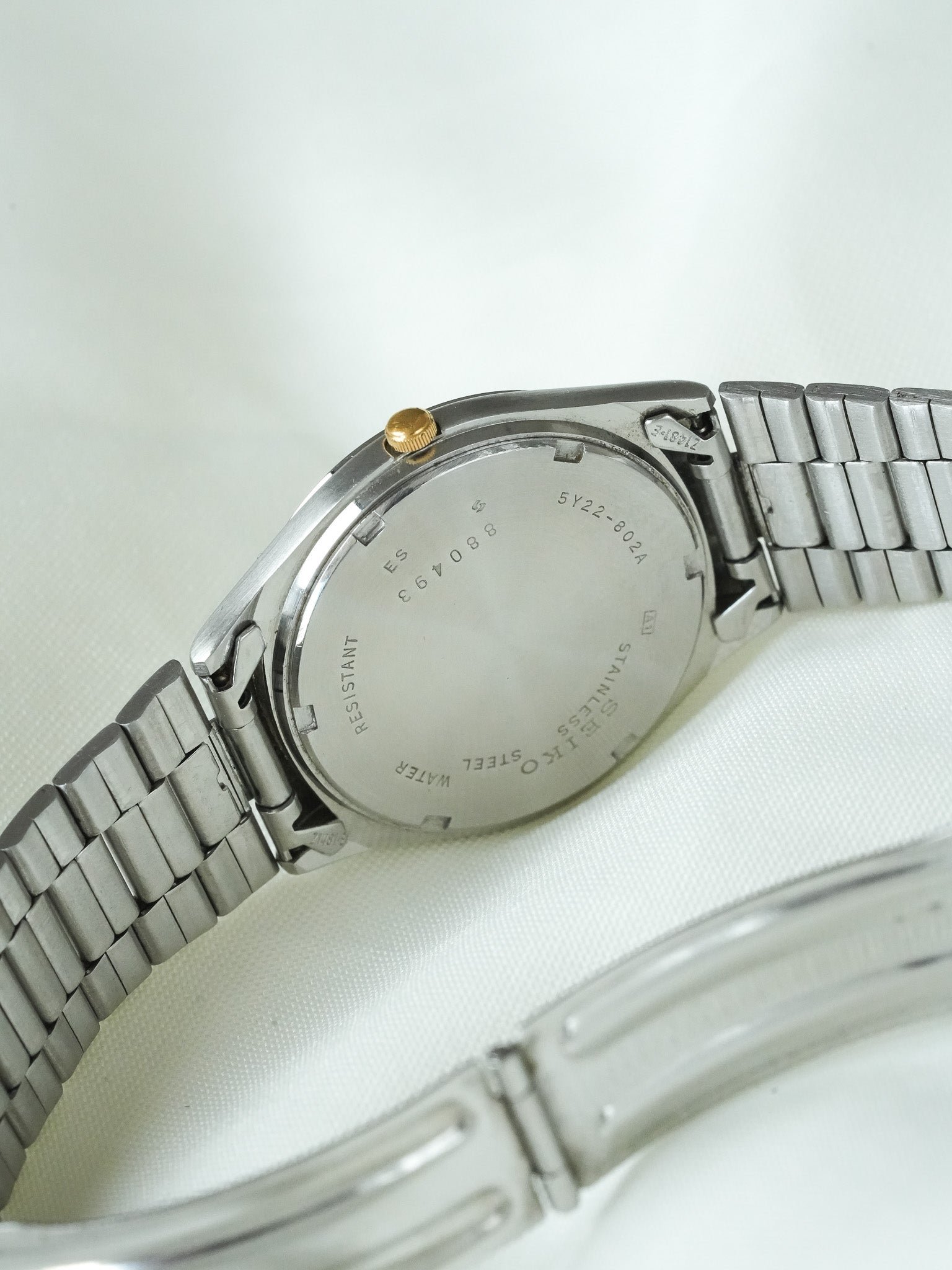 Seiko - SQ Redondo Acero Oro números arábigos fecha - 1988 