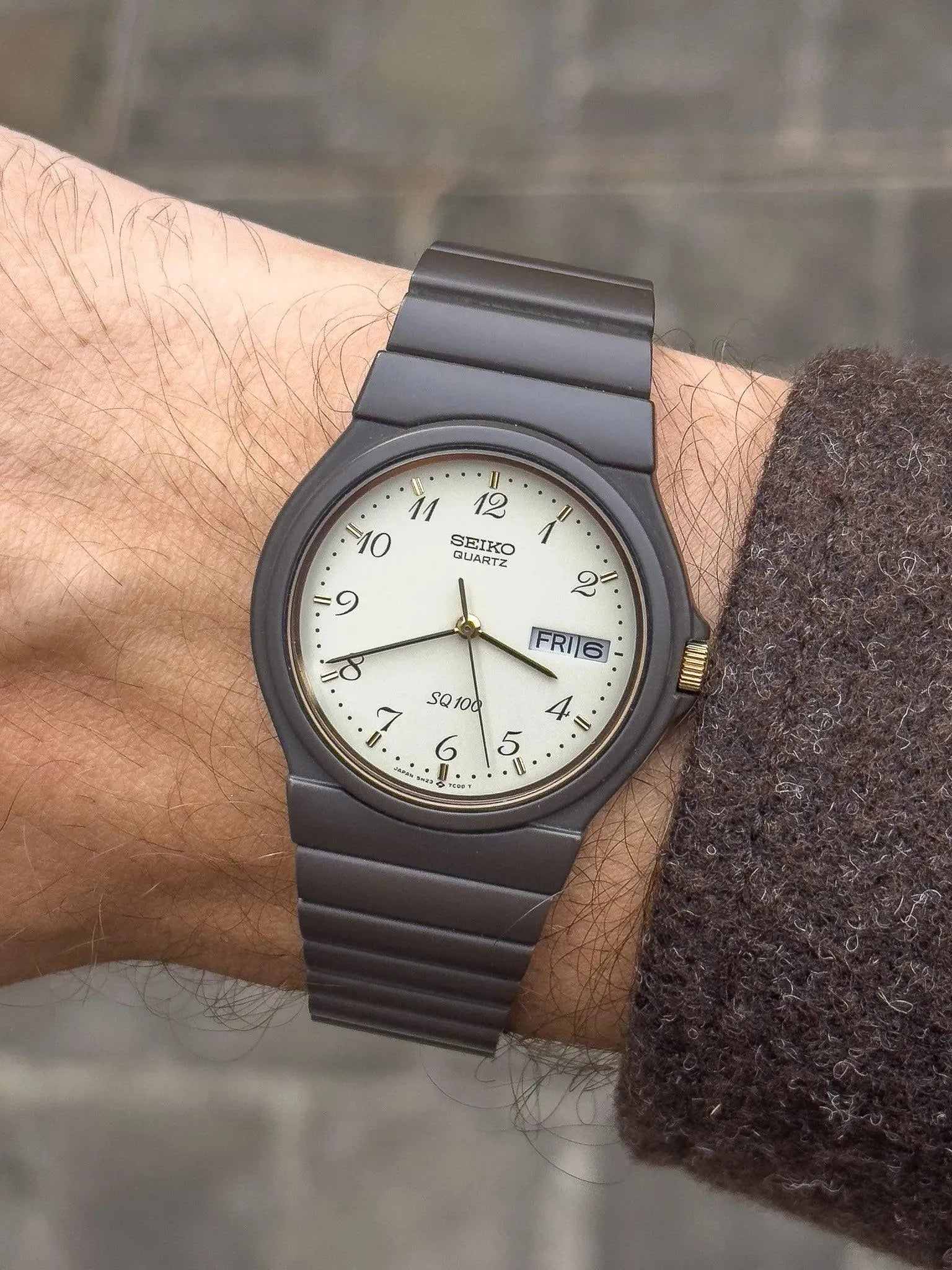 Seiko - SQ100 Chocolat Daydate - 1990s - Atelier Victor Paris - Vintage Watch Shop Dubai