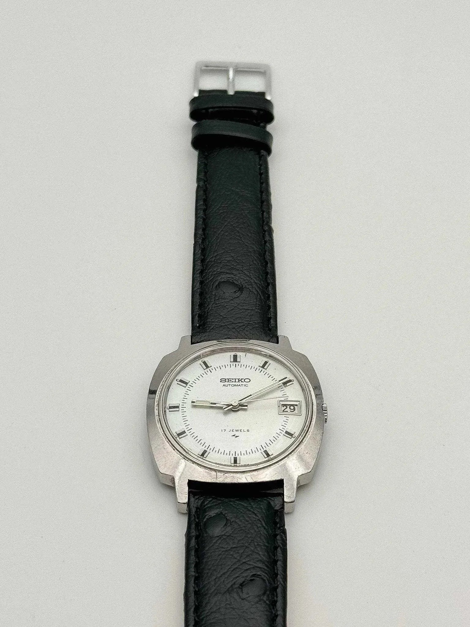 Seiko - Square Black Index Date - 1975 - Atelier Victor Paris - Vintage Watch Shop Dubai