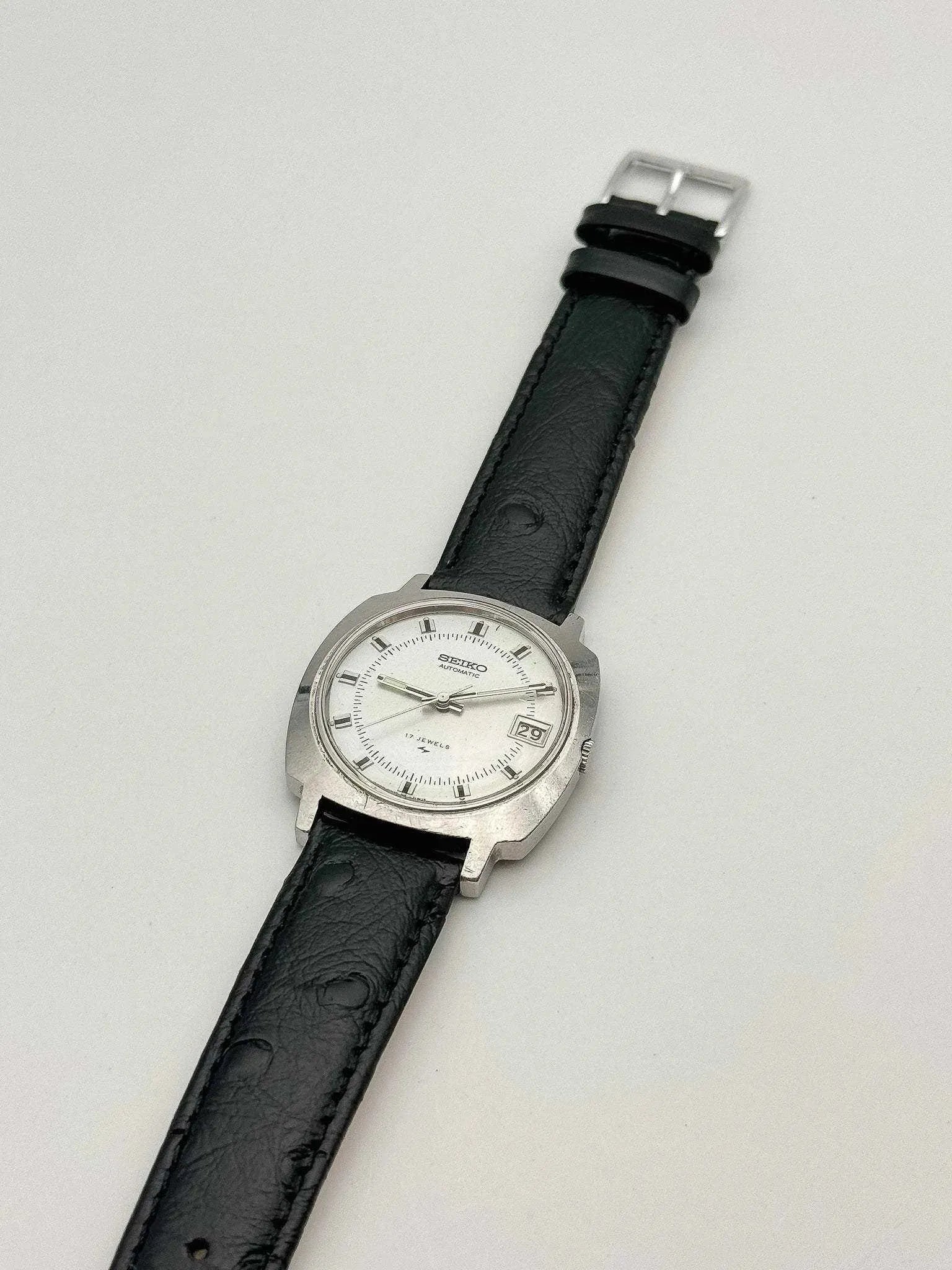 Seiko - Square Black Index Date - 1975 - Atelier Victor Paris - Vintage Watch Shop Dubai