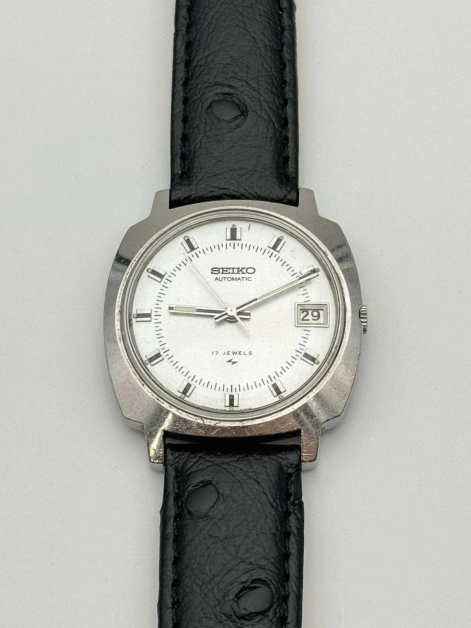 Seiko - Square Black Index Date - 1975 - Atelier Victor Paris - Vintage Watch Shop Dubai