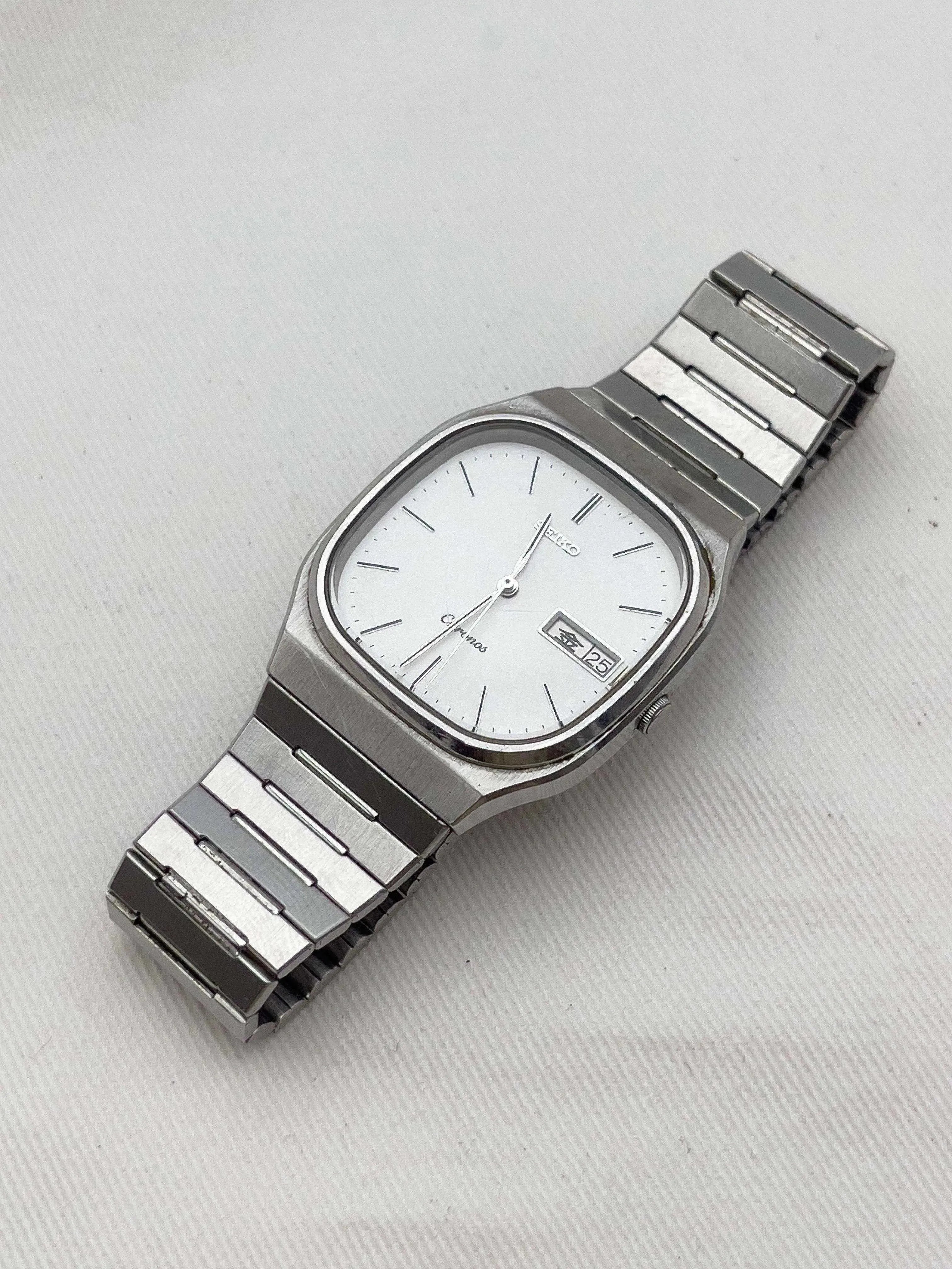 Seiko - Square White Kanji - 1985 - Atelier Victor - Vintage  Shop