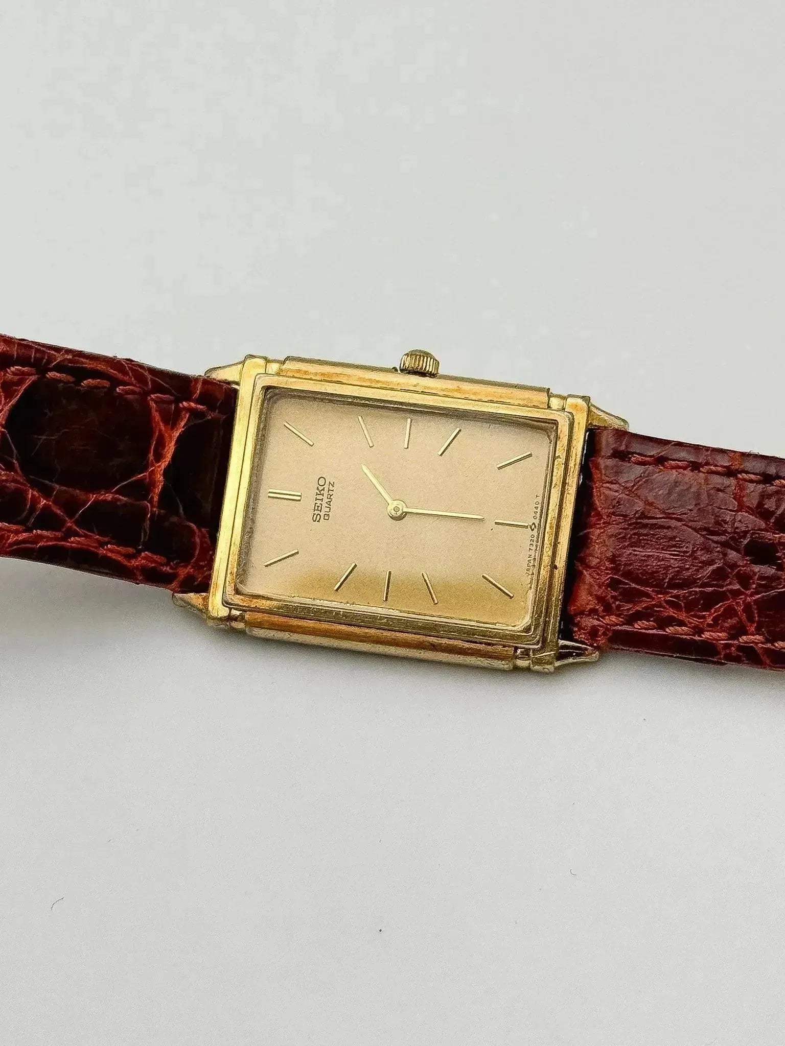 Seiko - Tank Allongée Gold - 1984 - Atelier Victor - Vintage  Shop