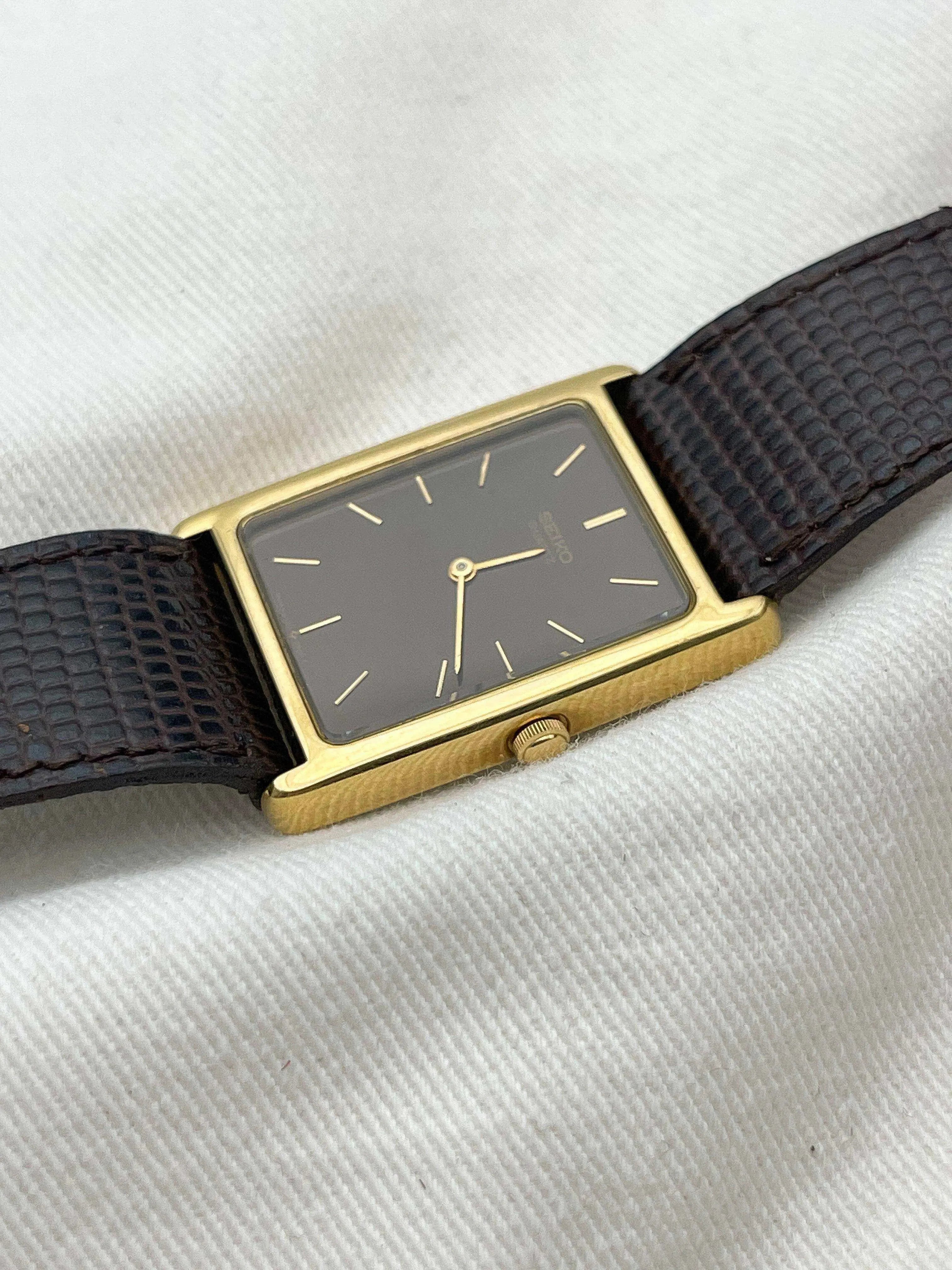 Seiko - Tank Black Dial - 1985 - Atelier Victor Paris - Vintage Watch Shop Dubai