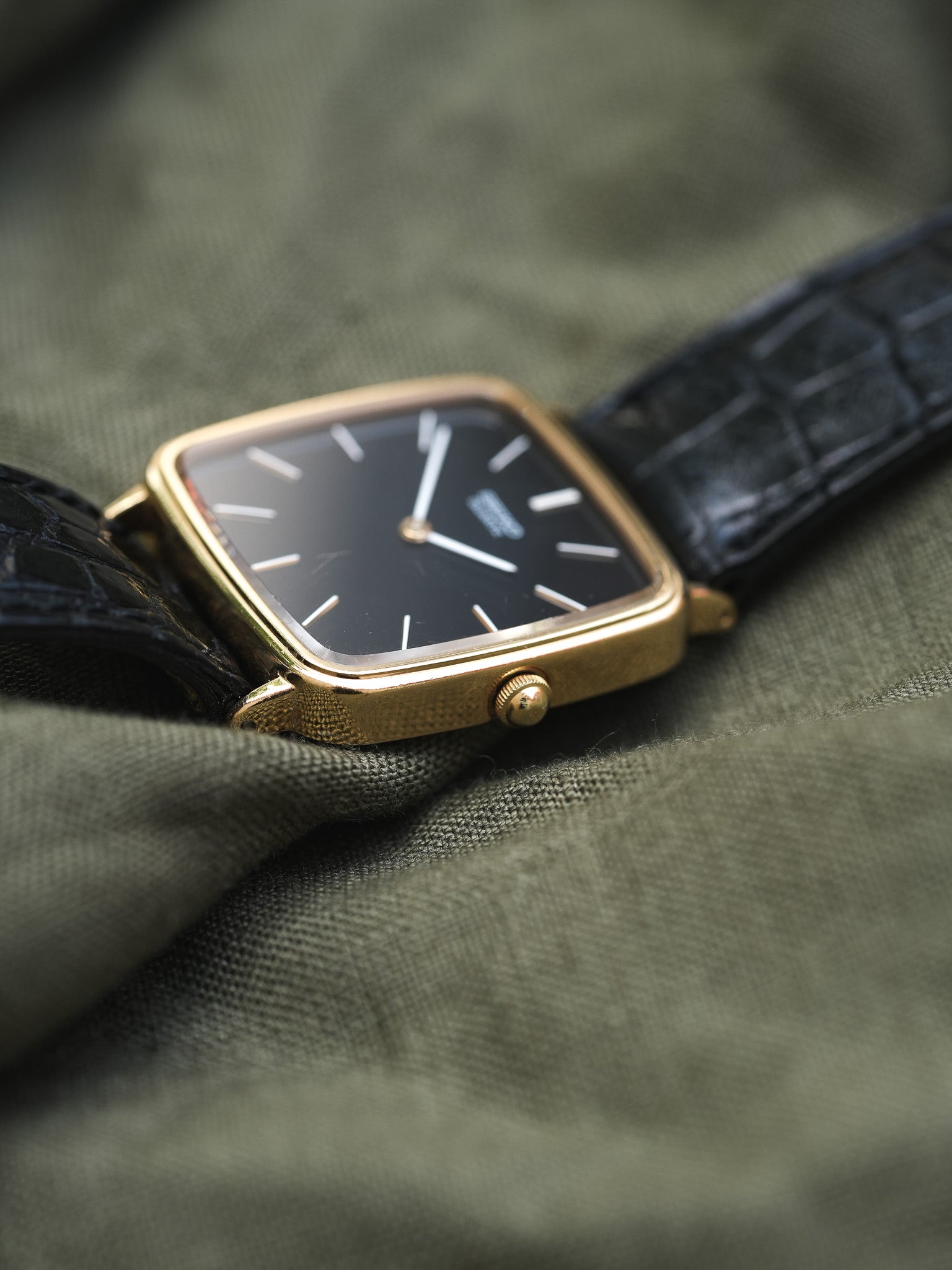 Seiko - Tank Carré Noir Index blanc - 1979 - Atelier Victor Paris - Vintage Watch Shop Dubai