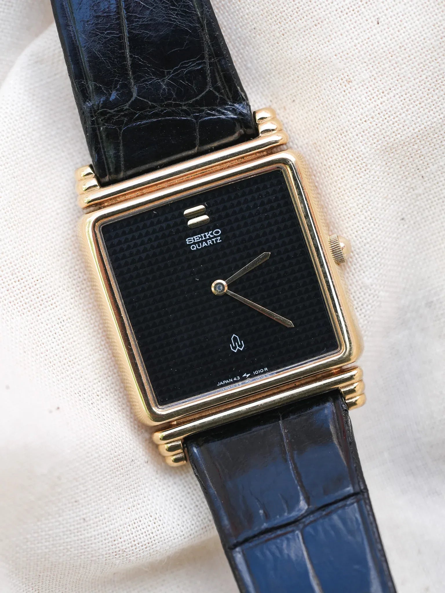 Seiko - Tank Plaqué or noir Clous de Paris - NOS & Boite - 1997 - Atelier Victor