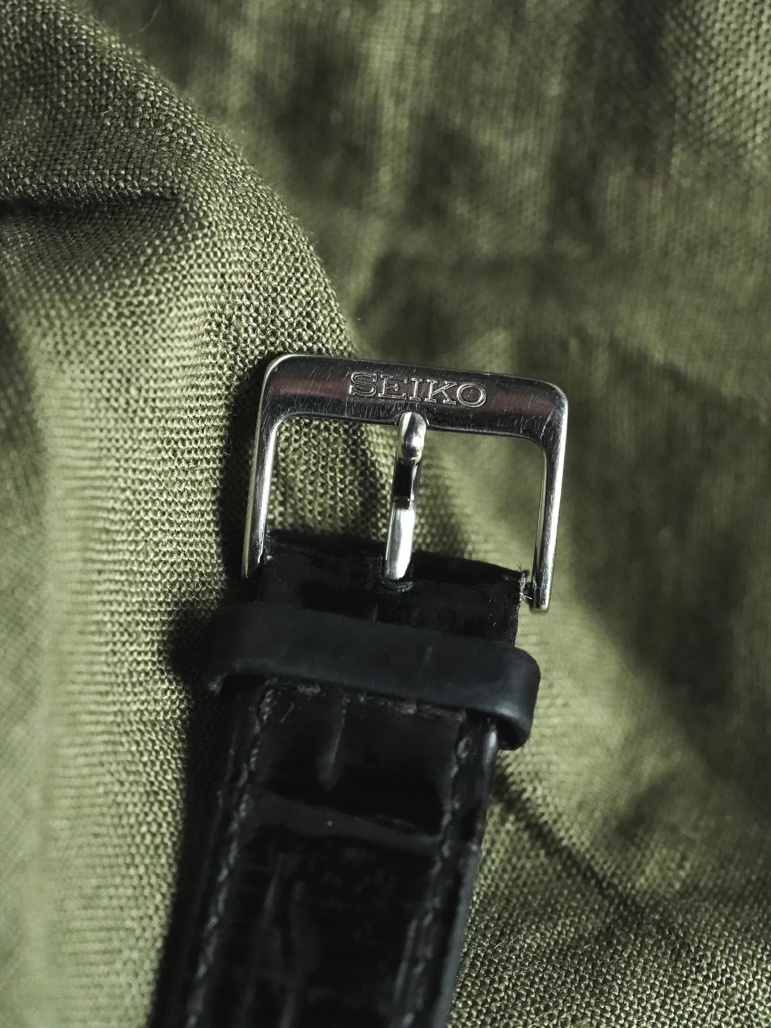 Seiko - Tank XL Acier Chiffres Romains Cabochon - 2002 - Atelier Victor - Vintage  Shop