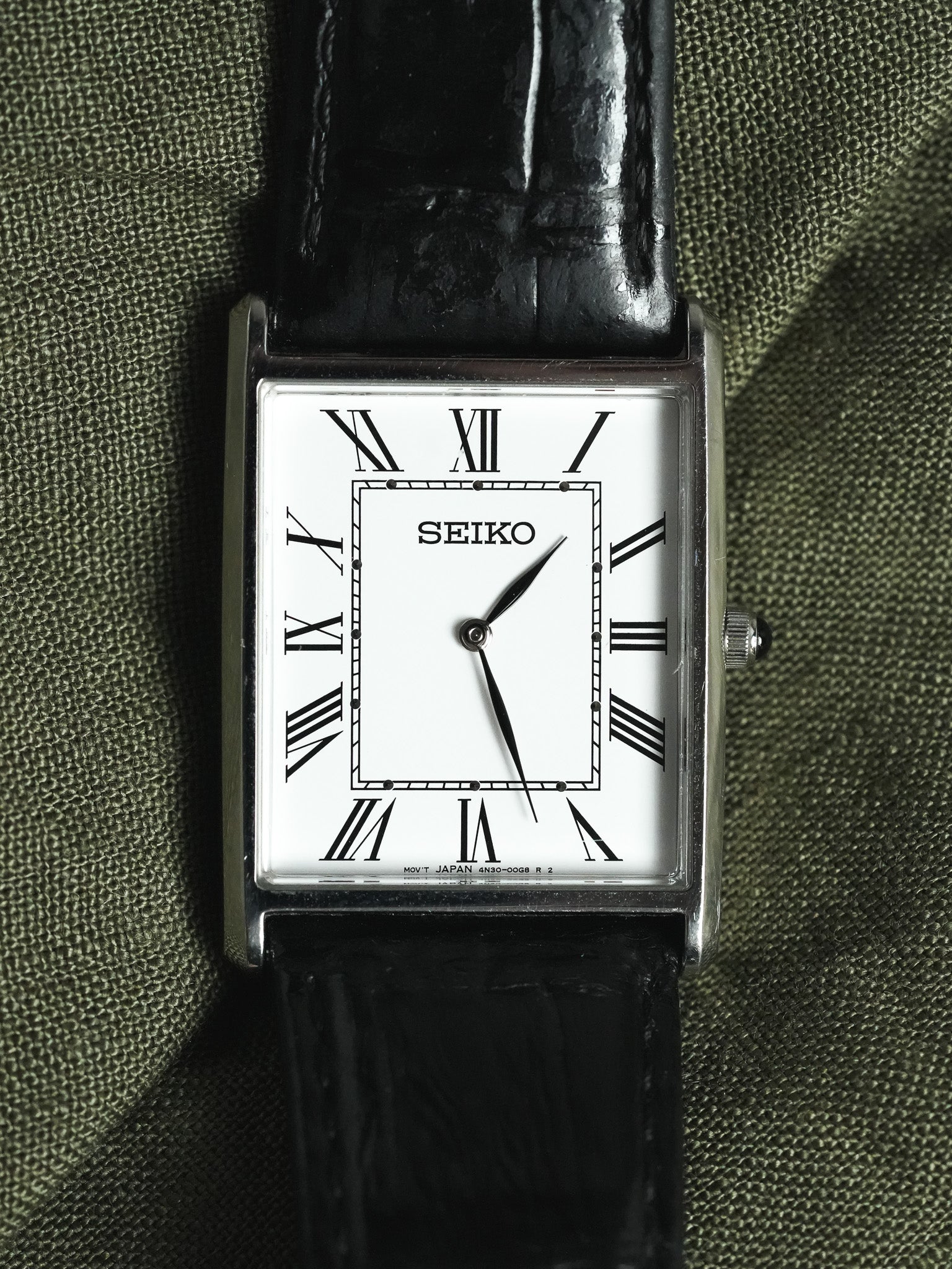 Seiko - Tank XL Acier Chiffres Romains Cabochon - 2002 - Atelier Victor - Vintage  Shop