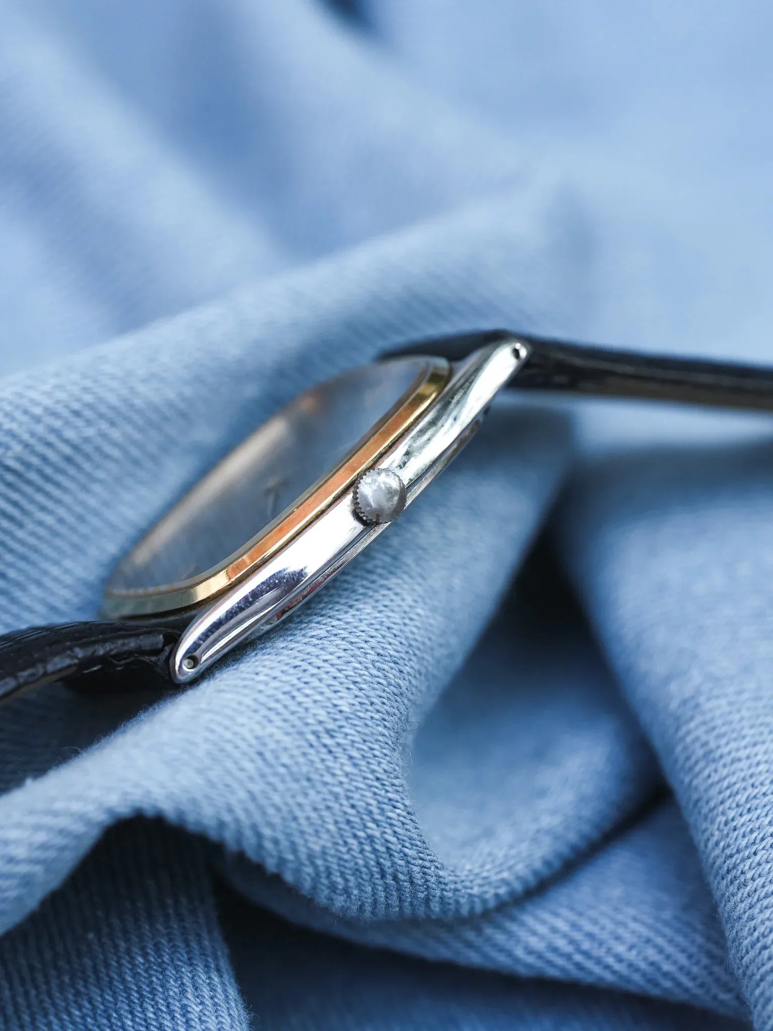 Seiko - Tonneau Acier Brossé Lunette dorée - 1981 - Atelier Victor