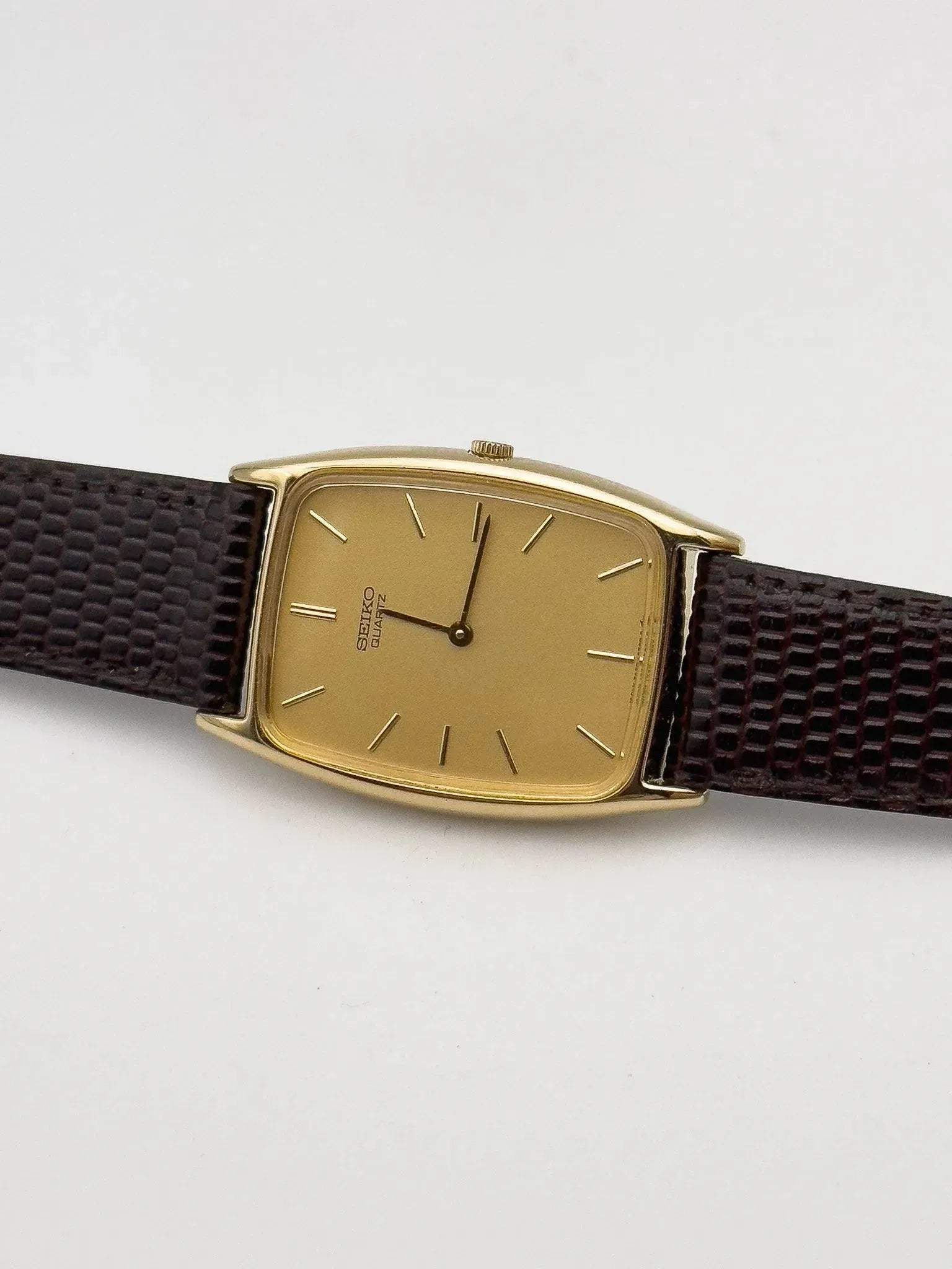 Seiko - Tonneau Gold NOS - 1984 - Atelier Victor - Vintage  Shop