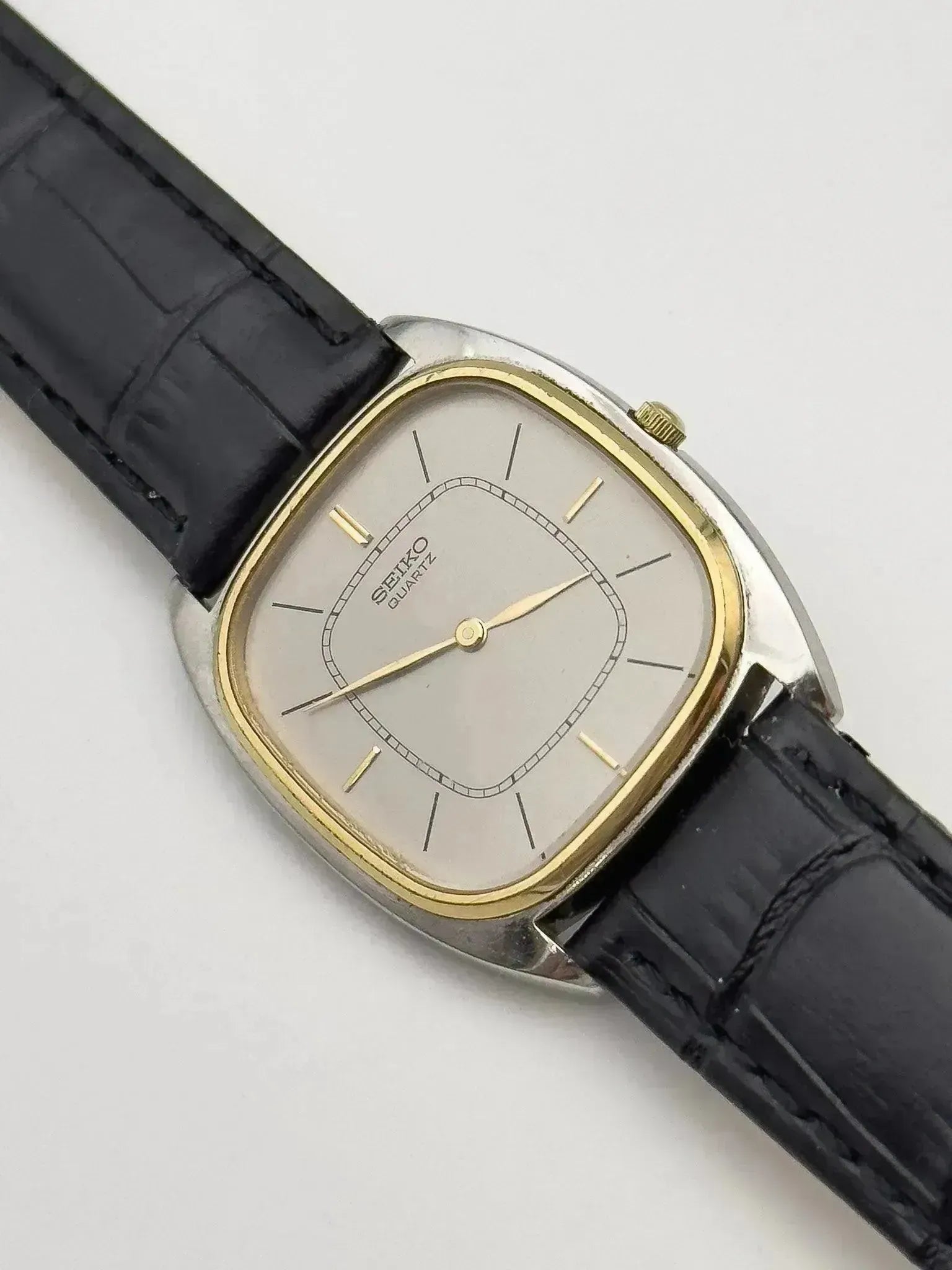 Seiko - Tonneau Gris Index Or - 1980 - Atelier Victor