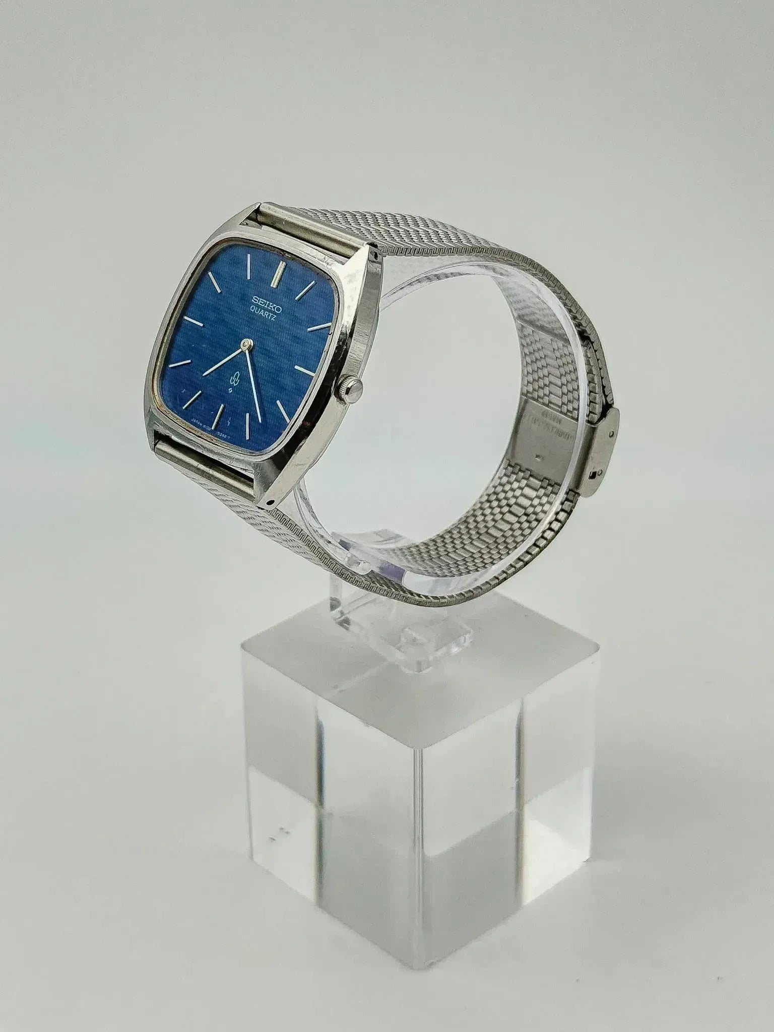 Seiko - Tonneau Nid d'Abeille Bleu - 1976 - Atelier Victor