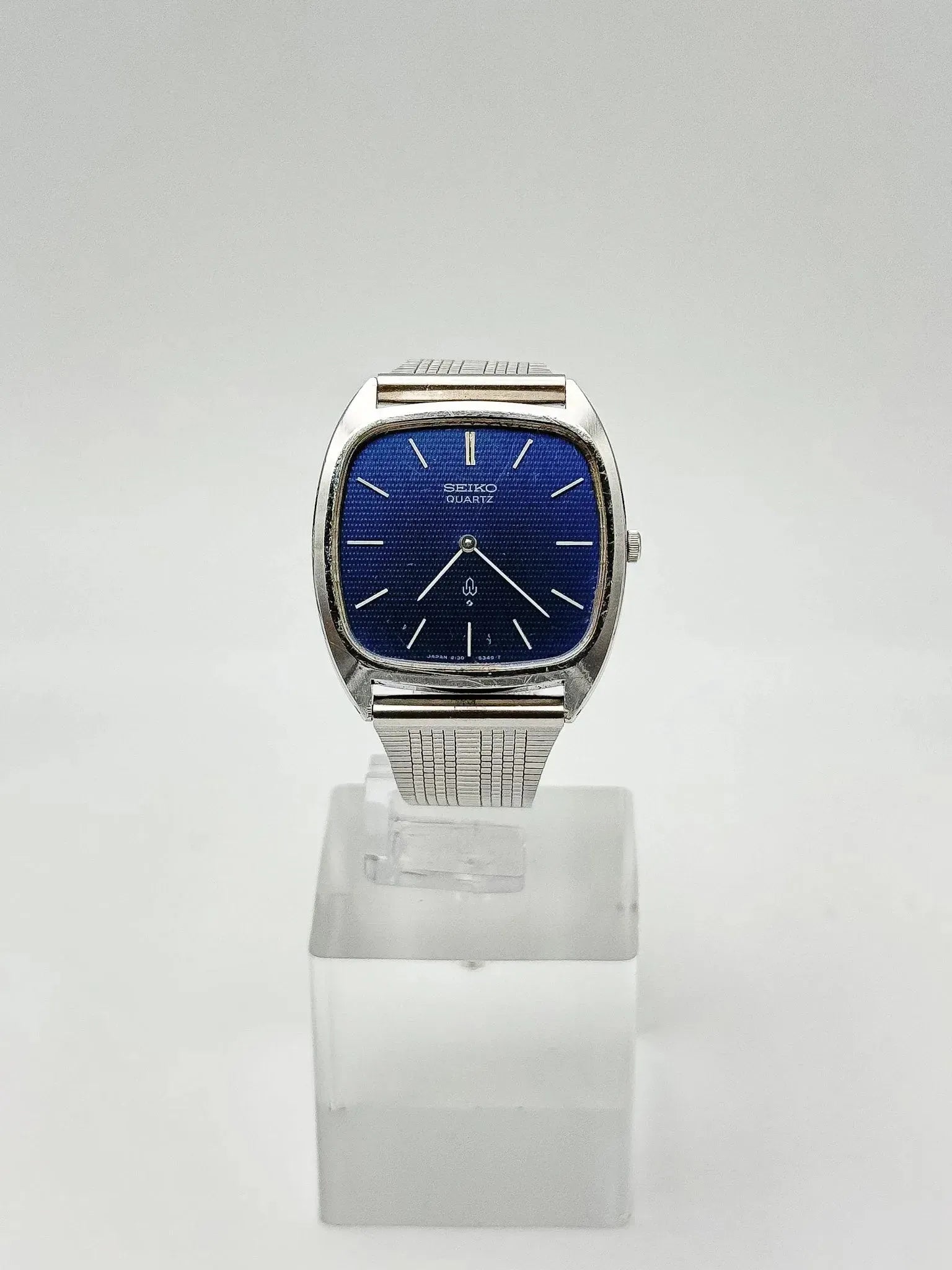 Seiko - Tonneau Nid d'Abeille Bleu - 1976 - Atelier Victor - Vintage  Shop