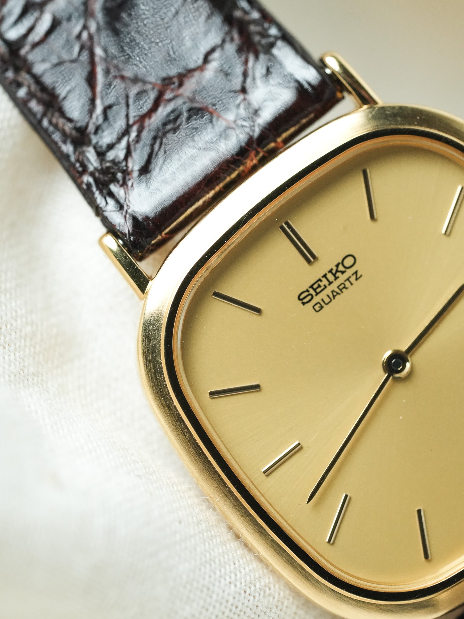 Seiko - Tonneau Or Dress Watch - 1983 - Atelier Victor - Vintage Watch Shop