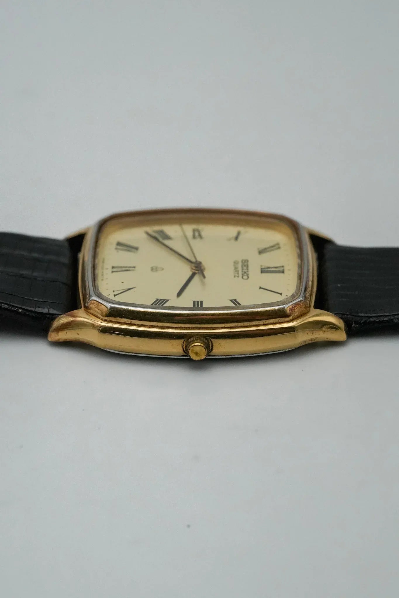 Seiko - Tonneau plaqué or Index Romain - 1980 - Atelier Victor - Vintage  Shop
