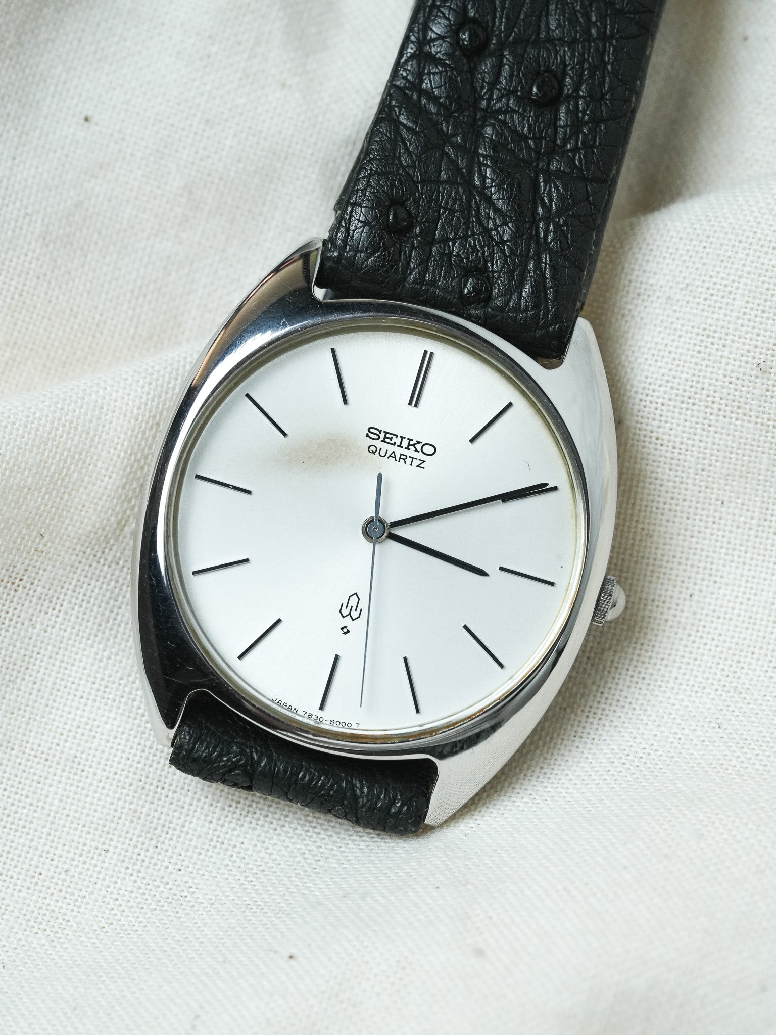 Seiko - Tonneau Quartz Acier Patine - NOS - 1988 - Atelier Victor - Vintage Watch Shop