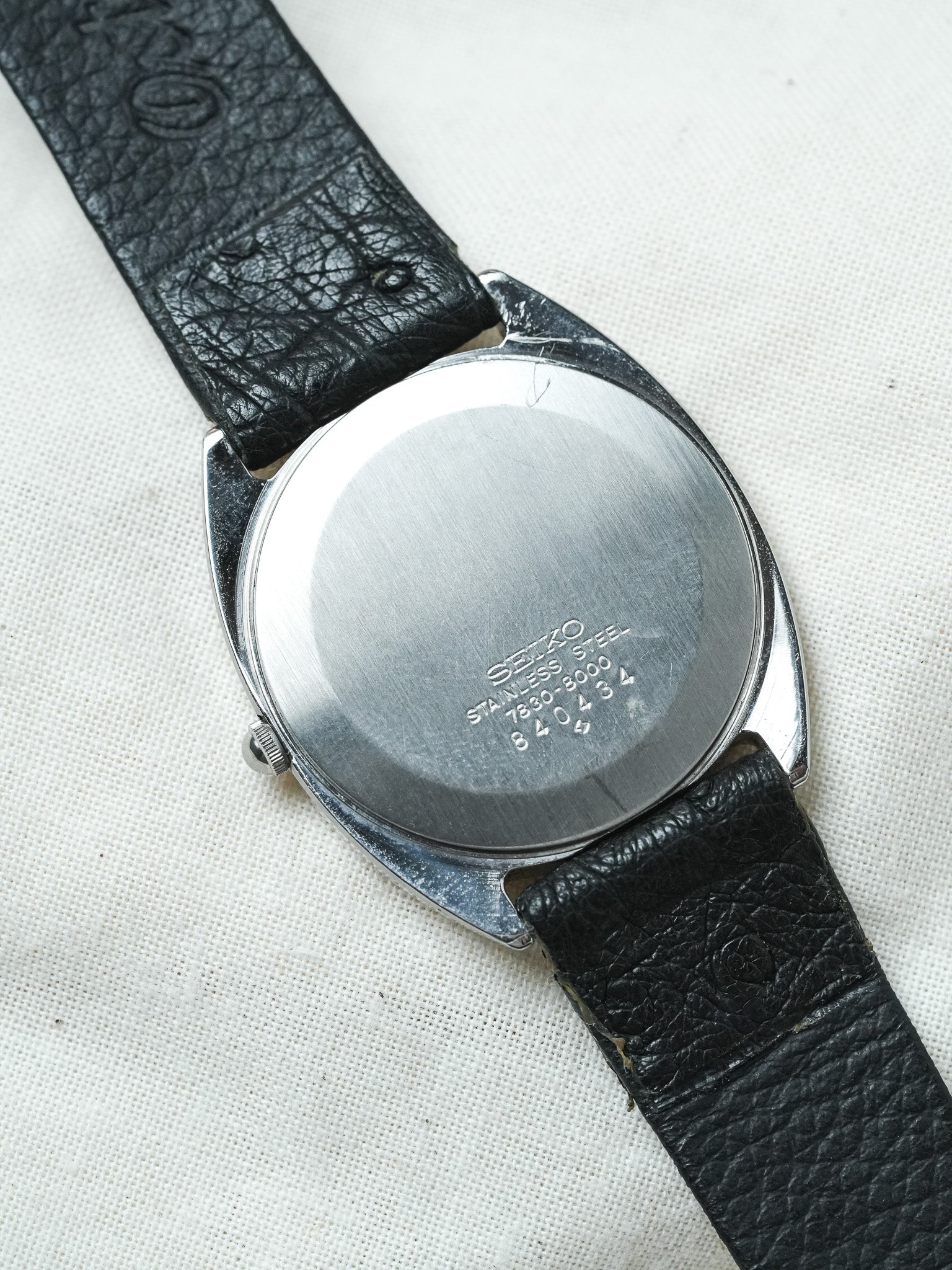 Seiko - Tonneau Quartz Acier Patine - NOS - 1988 - Atelier Victor - Vintage Watch Shop