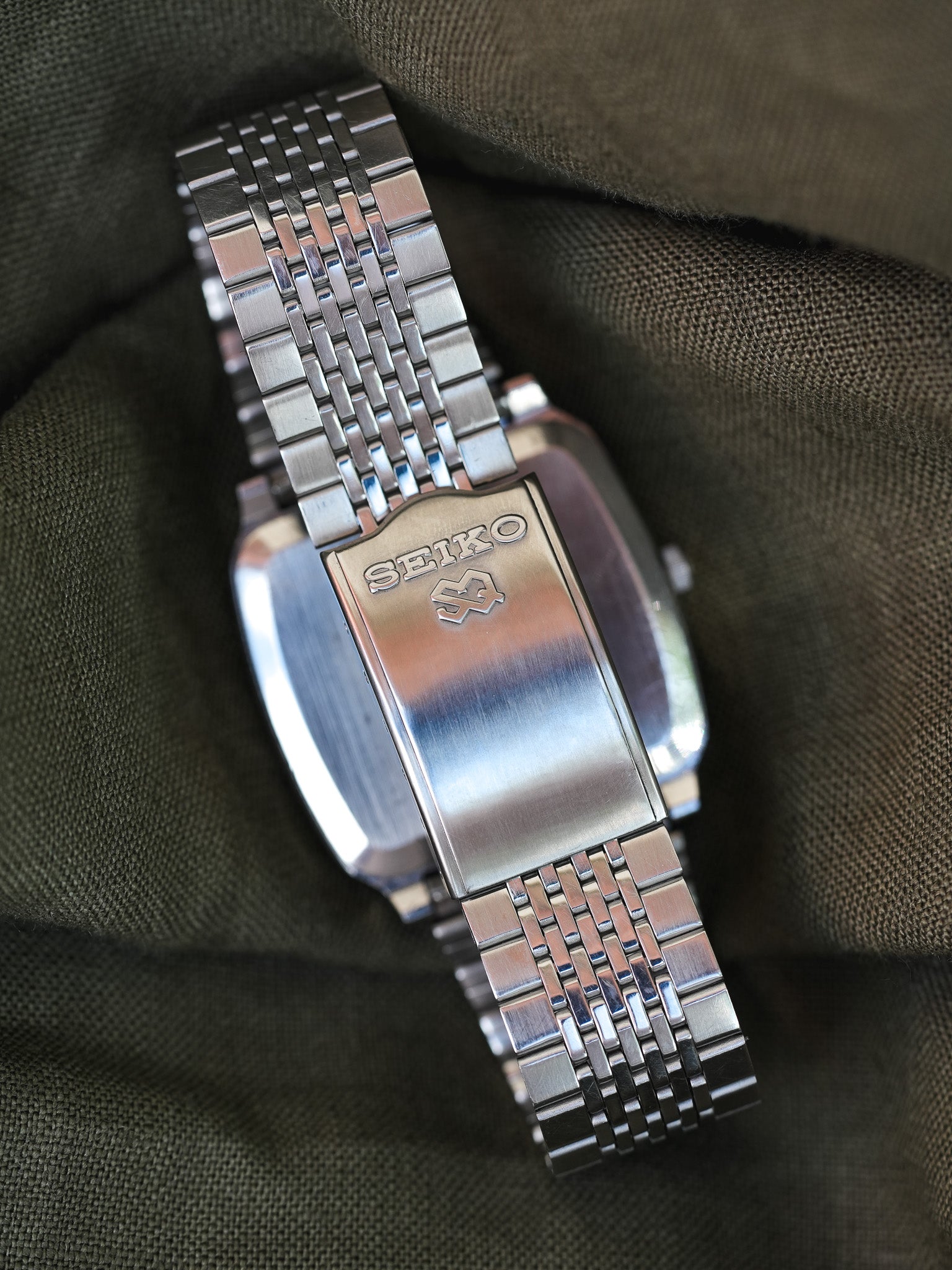 Seiko - TV Acier cadran noir daydate - 1978 - Atelier Victor Paris - Vintage Watch Shop Dubai