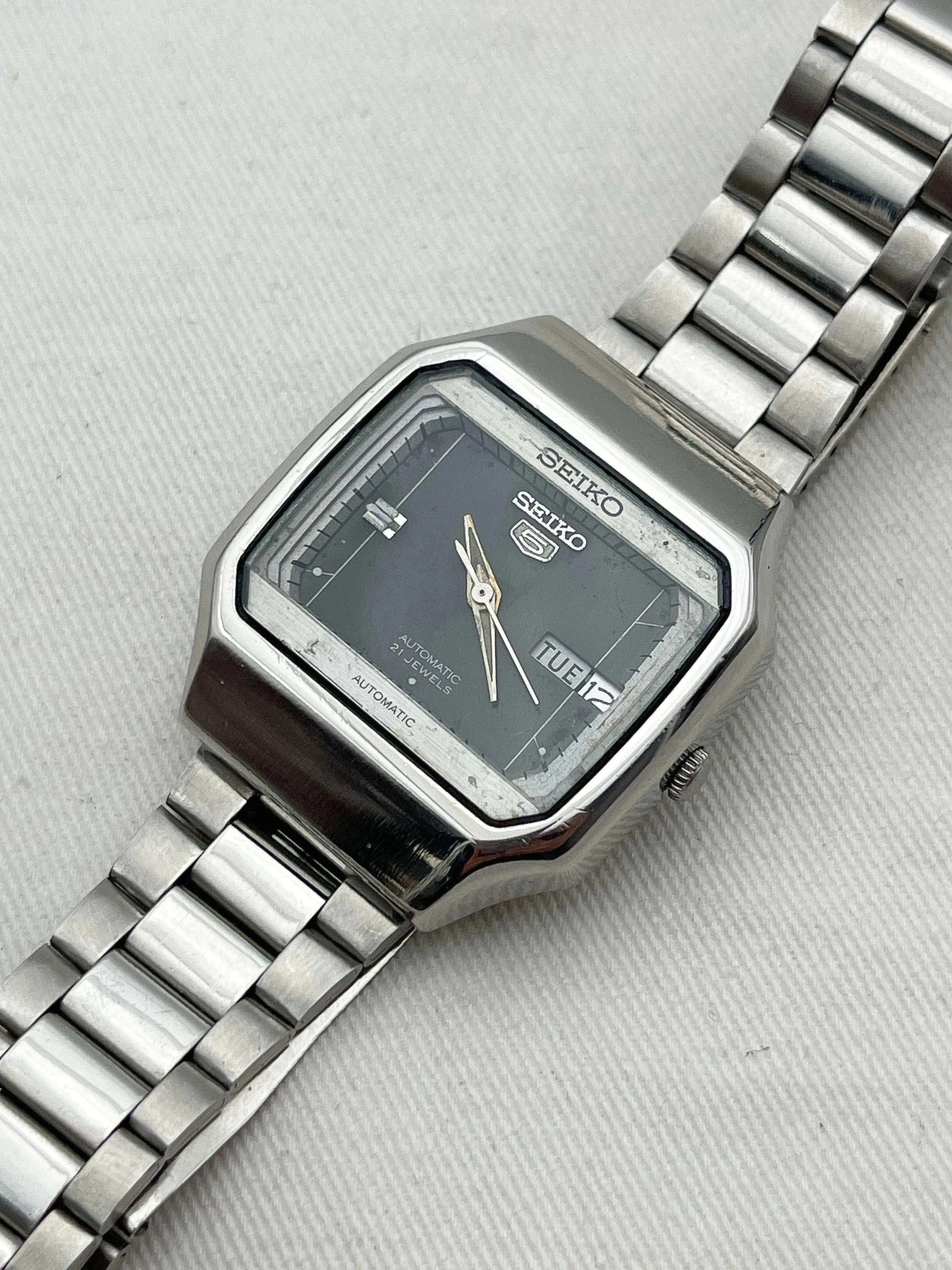 Seiko - TV Daydate - 1982 - Atelier Victor Paris - Vintage Watch Shop Dubai