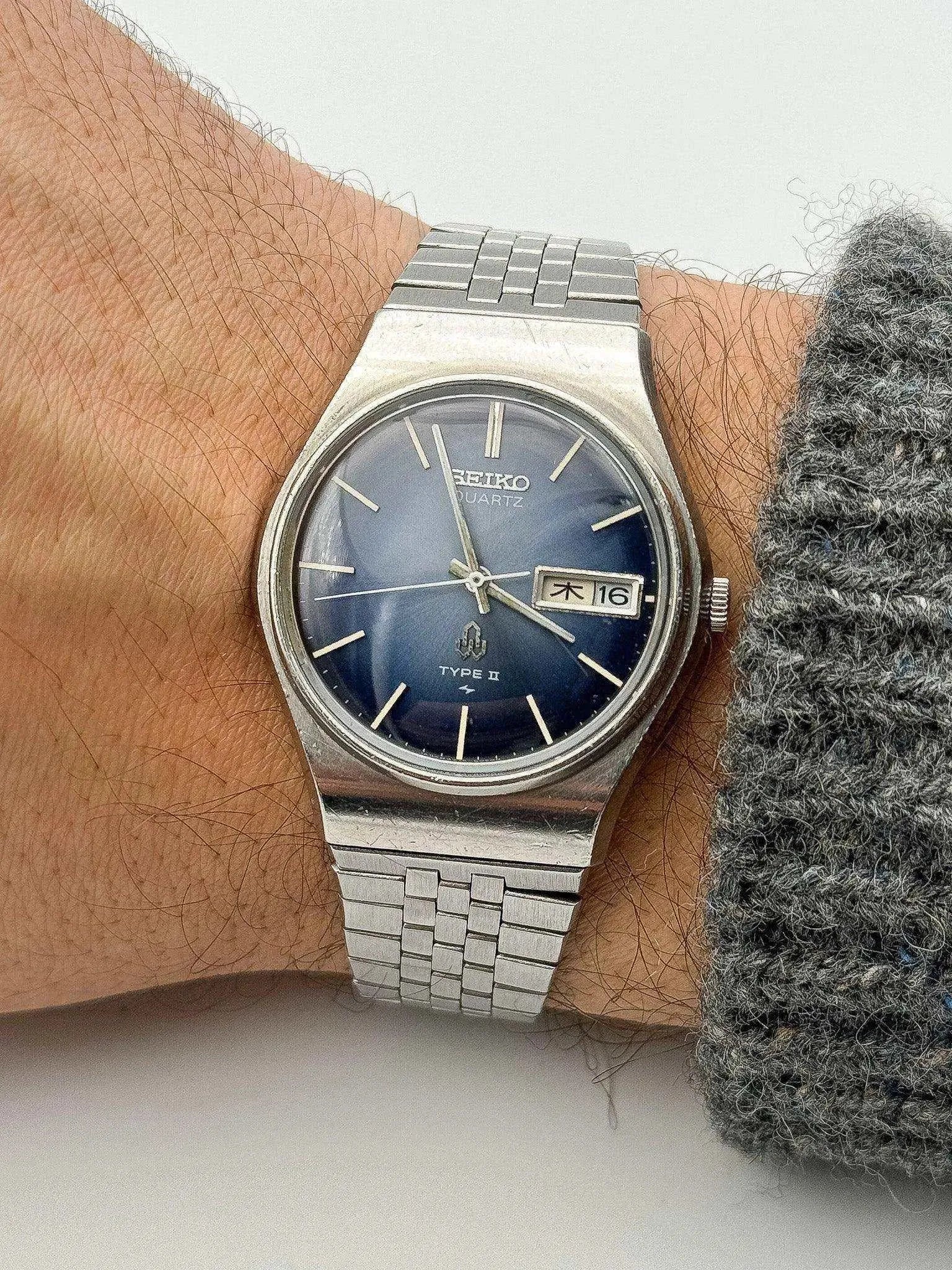 Seiko - Type II Blue Daydate Acier - 1978 - Atelier Victor Paris - Vintage Watch Shop Dubai