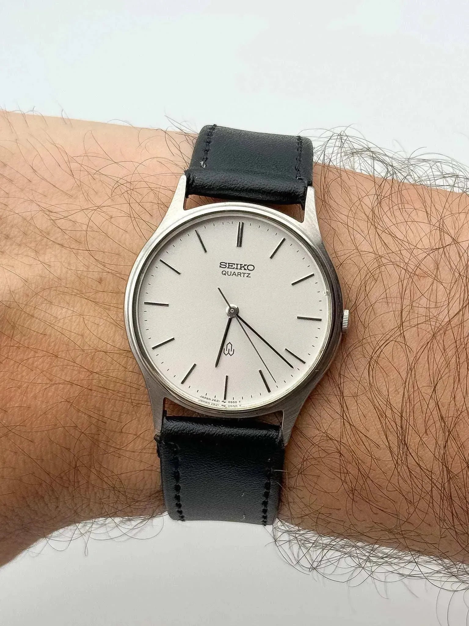 Seiko - White Dress Watch - 1982 - Atelier Victor