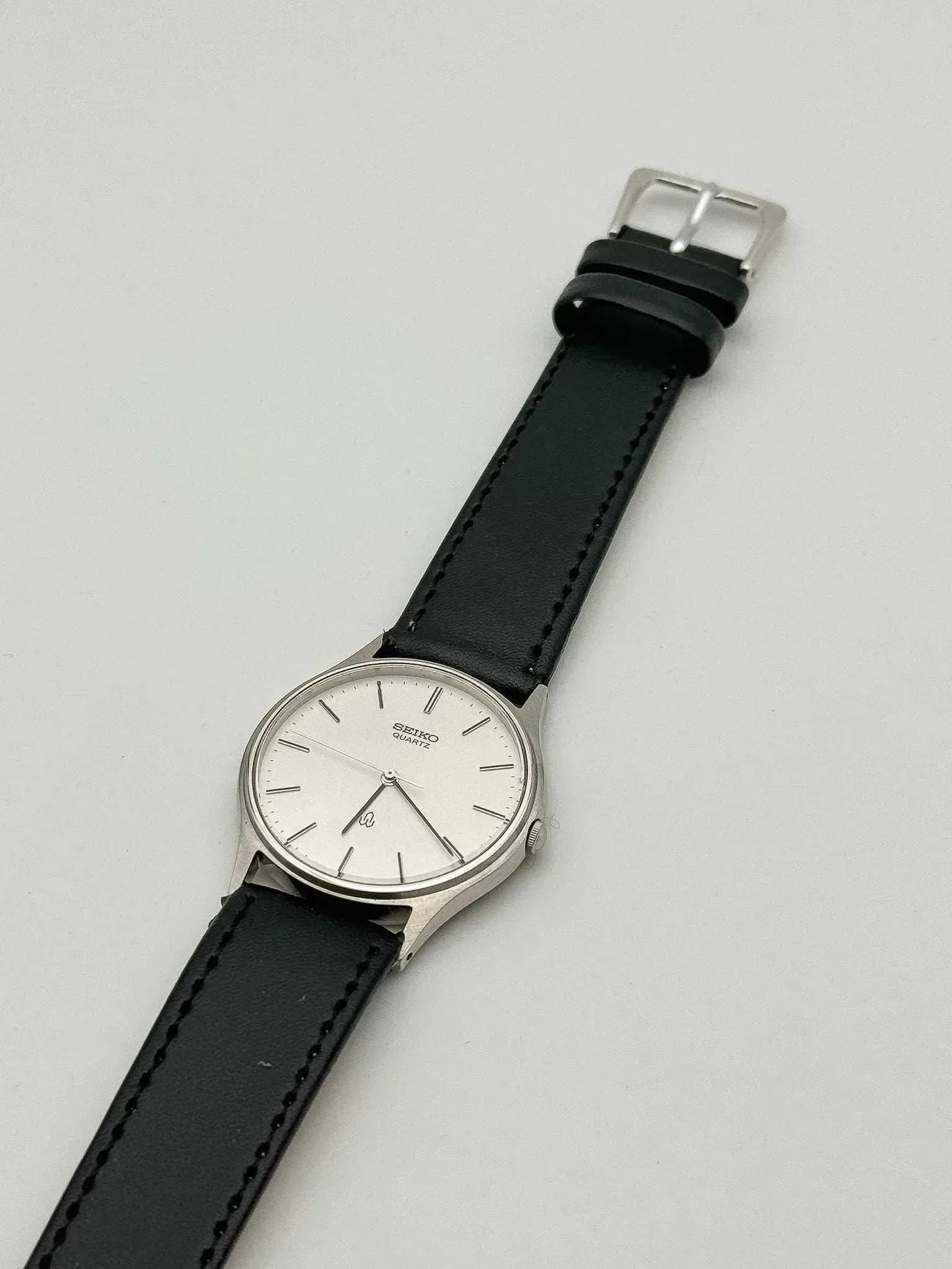 Seiko - White Dress Watch - 1982 - Atelier Victor